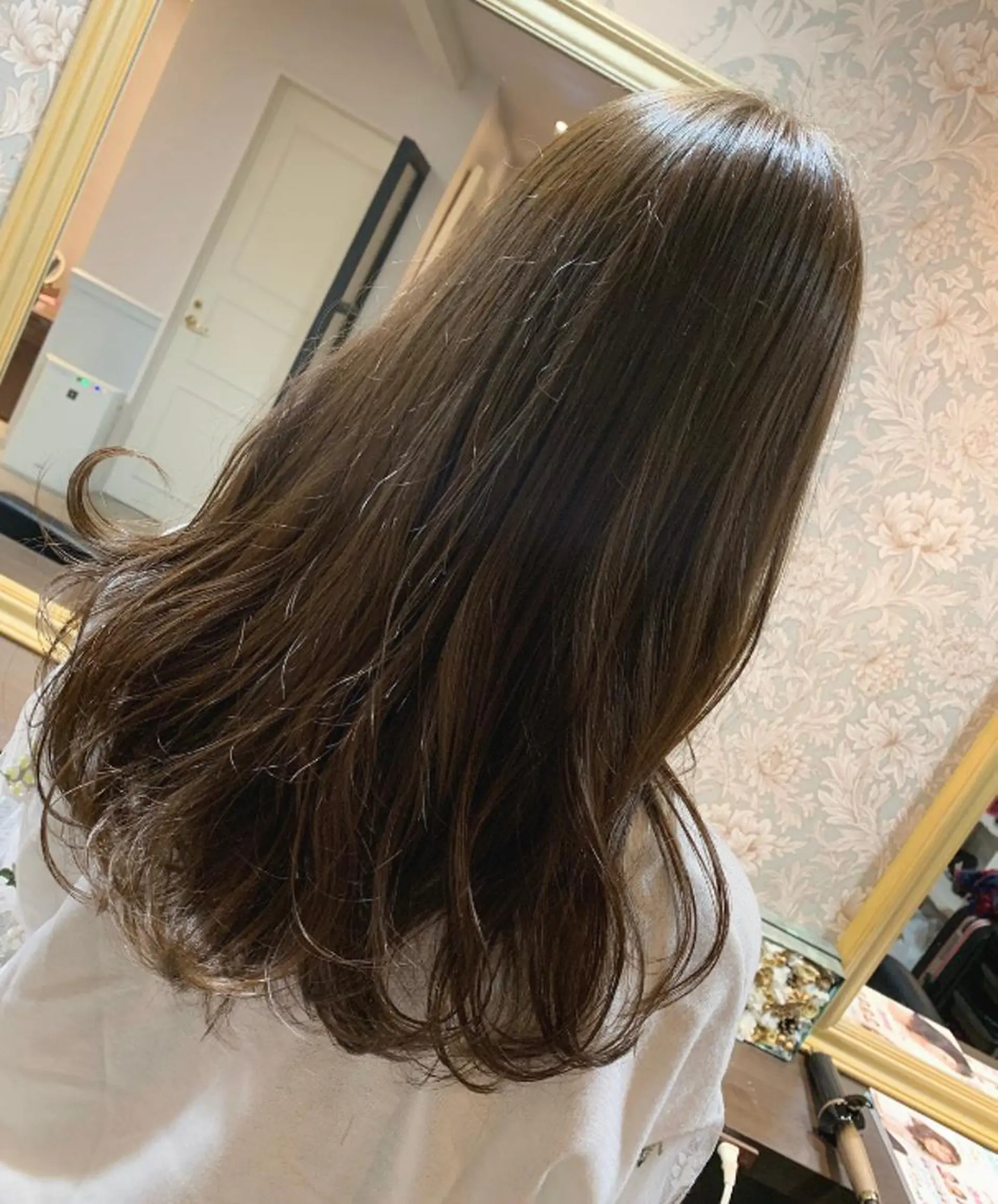 ロング カラー 透明感カラー 鈴木 麻希のヘアスタイル