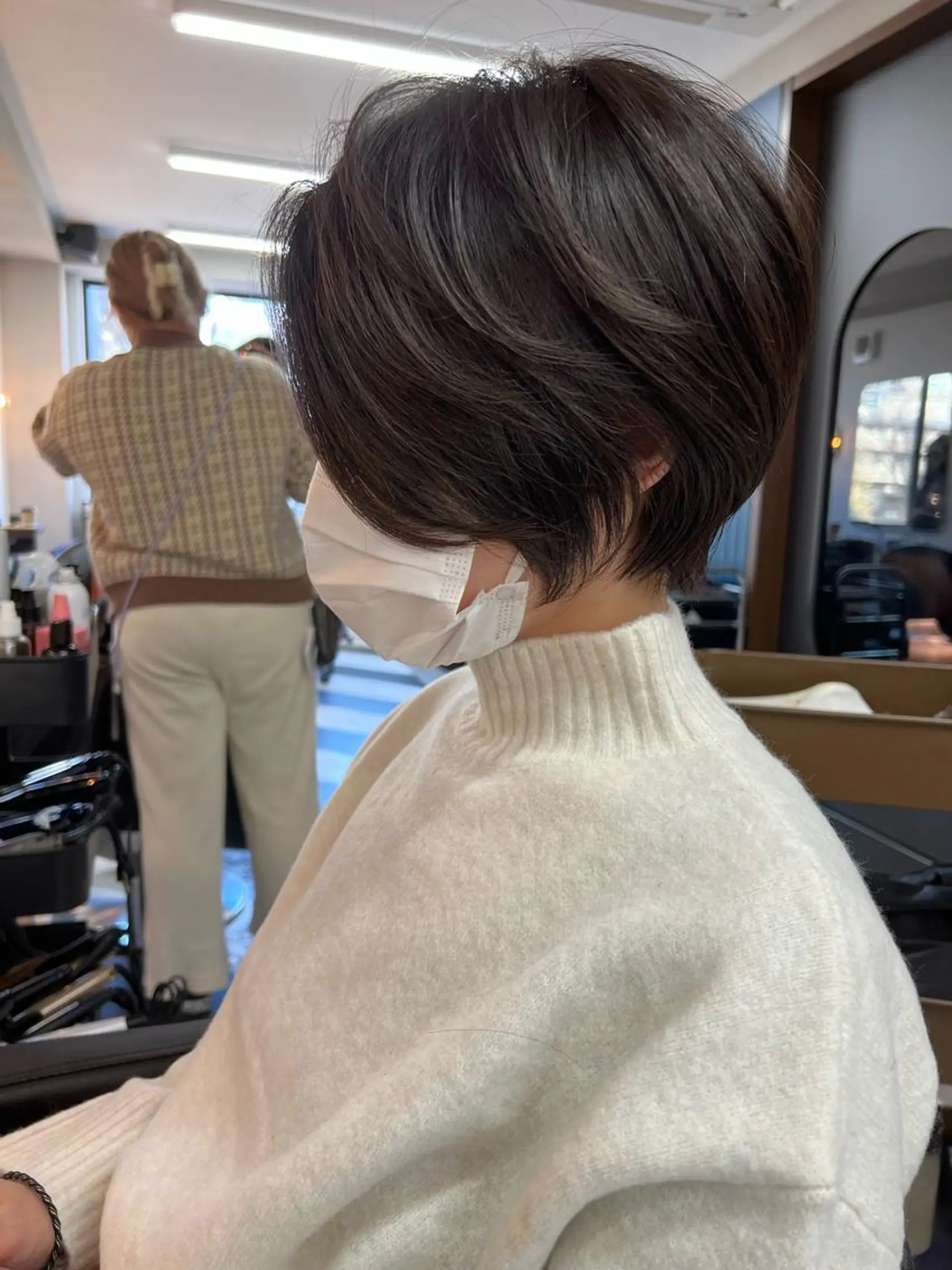 ショート カット ヘアカラー トリートメント 癖毛女子が大変身✨ 美髪メイク美容師のヘアスタイル
