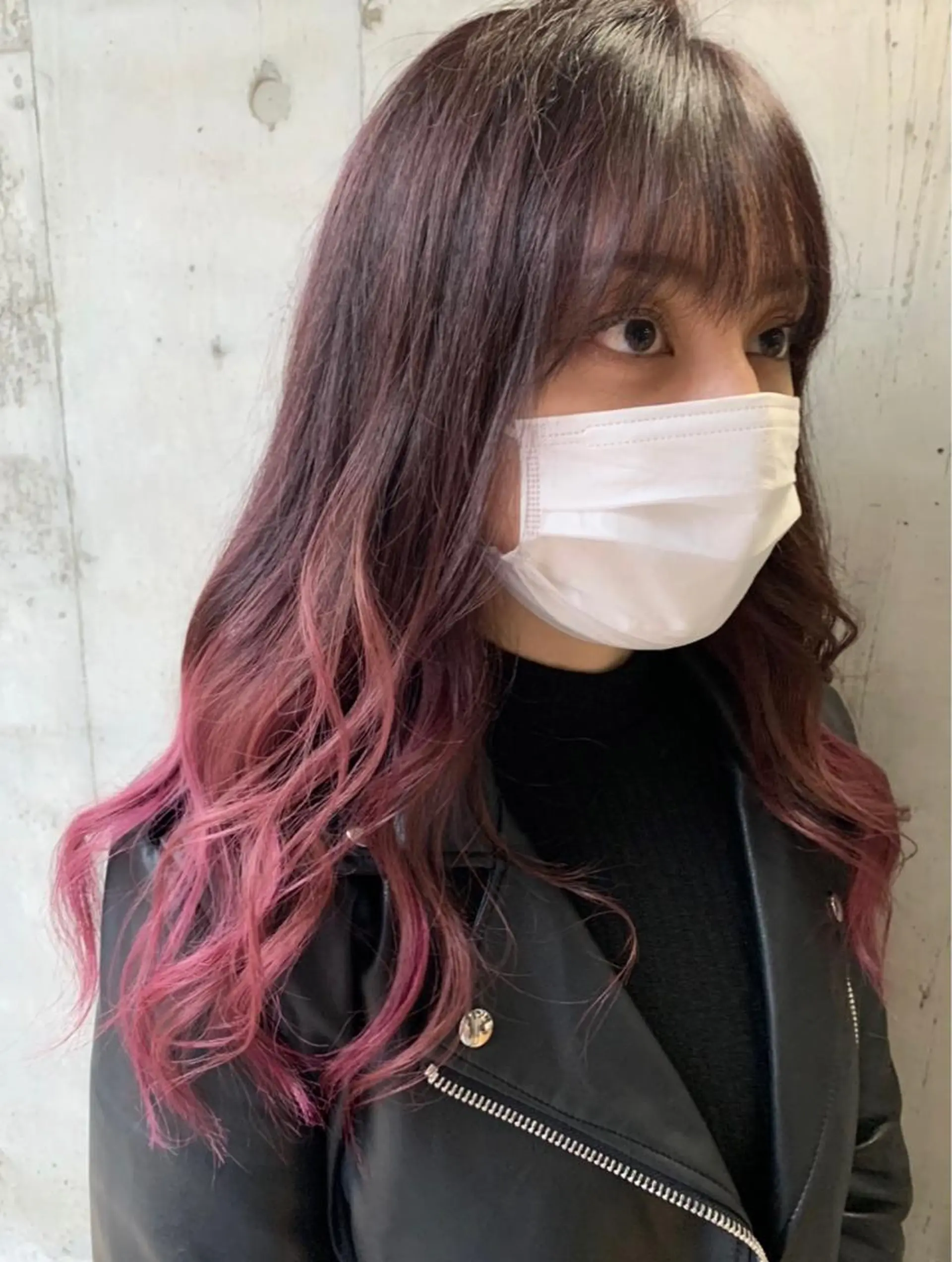 ロング カラー バレイヤージュ グラデーションカラー ピンクカラー レイヤーカット ヘアカラー トリートメント ミルクティーベージュ ブリーチ　店長　清水のヘアスタイル