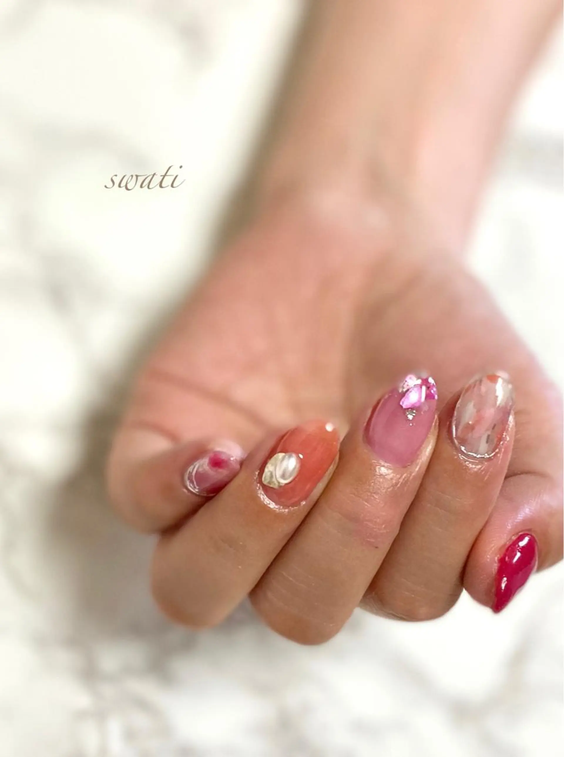 ネイル アートネイル ニュアンスネイル オフィスネイル 春ネイル 夏ネイル yuko （ネイリスト）のネイルデザイン