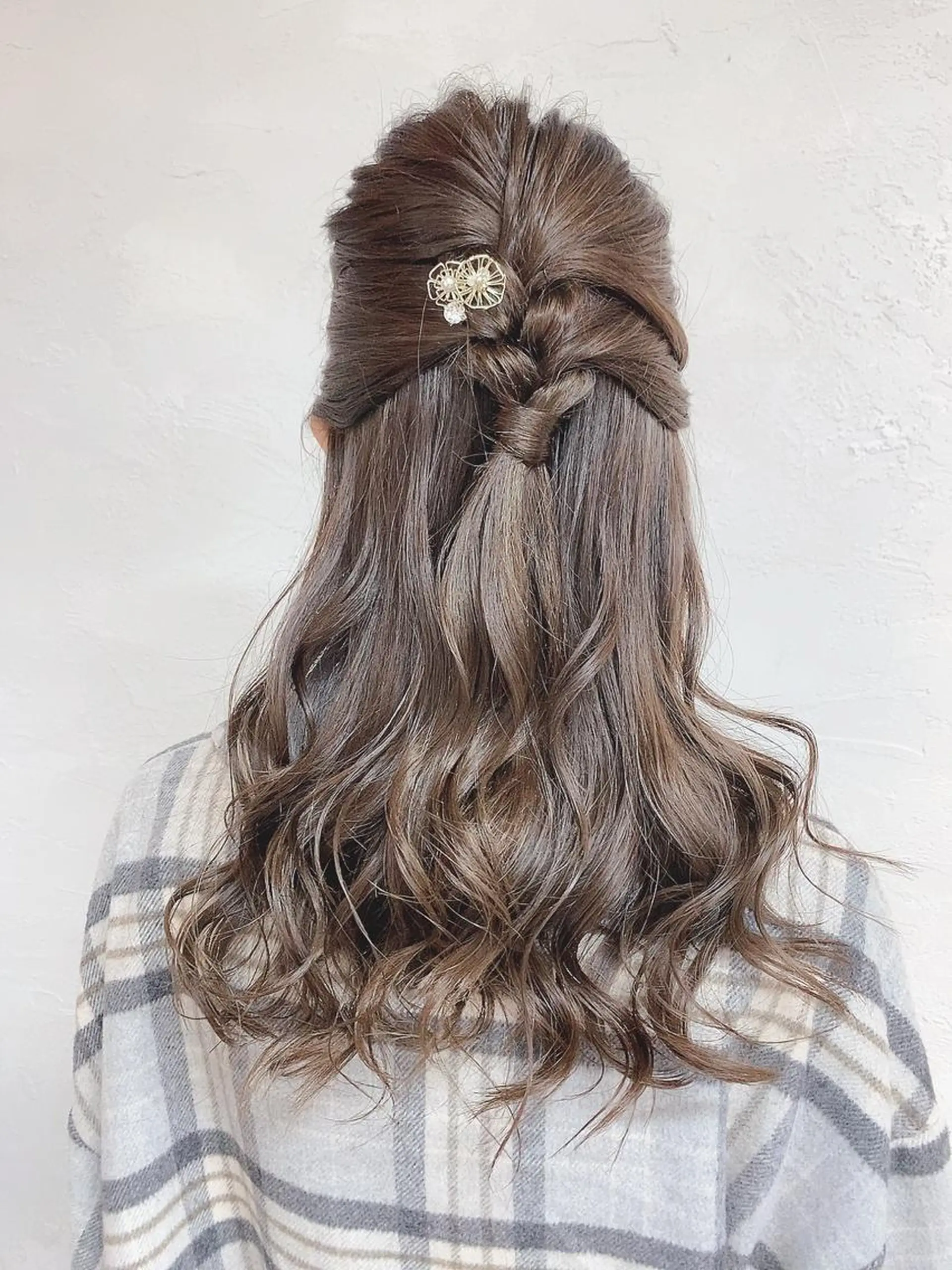 ロング ヘアアレンジ ハーフアップ 🌼yuna🌼 pagesのヘアスタイル