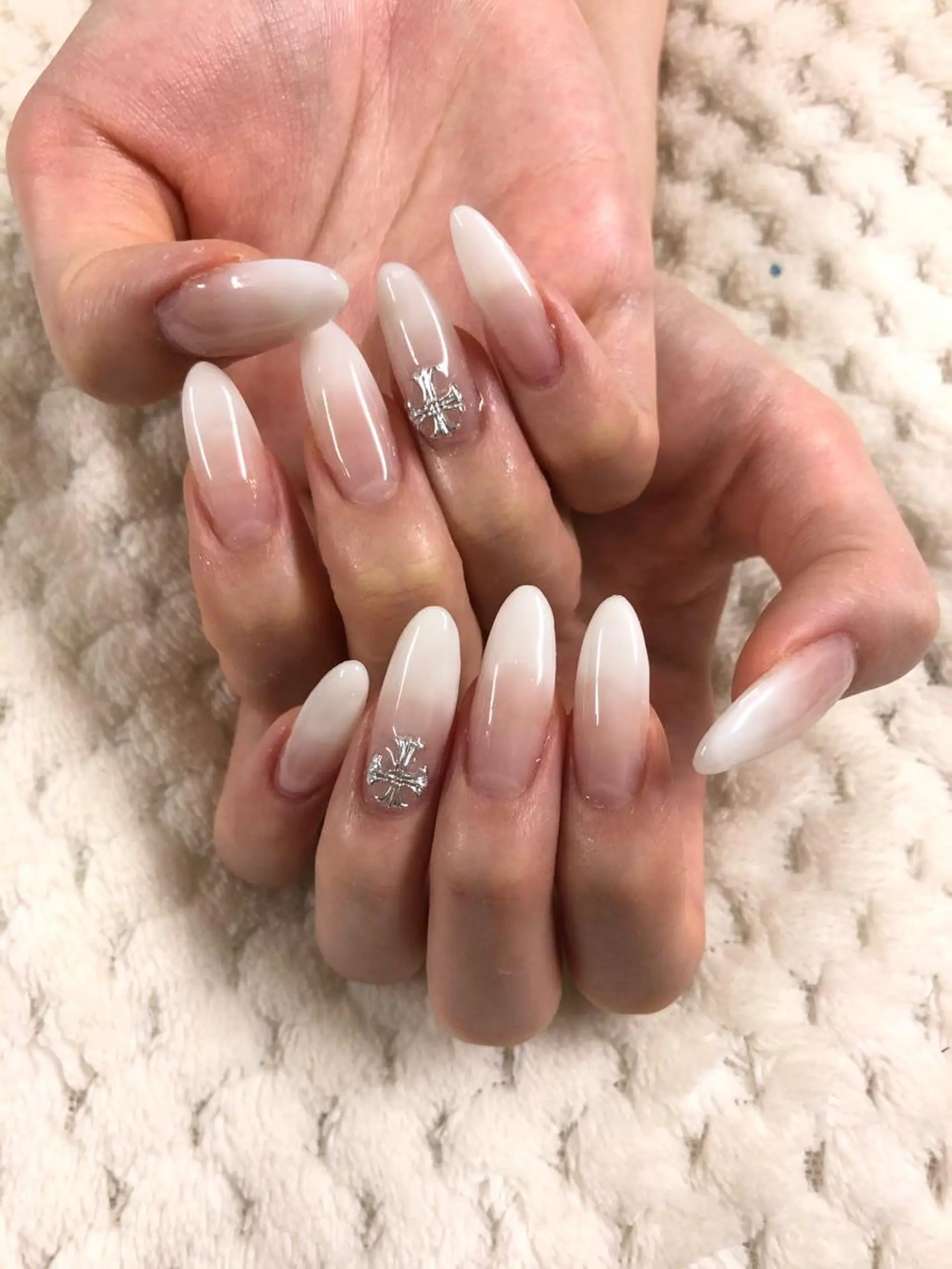 ネイル グラデーション ono megumiのネイルデザイン