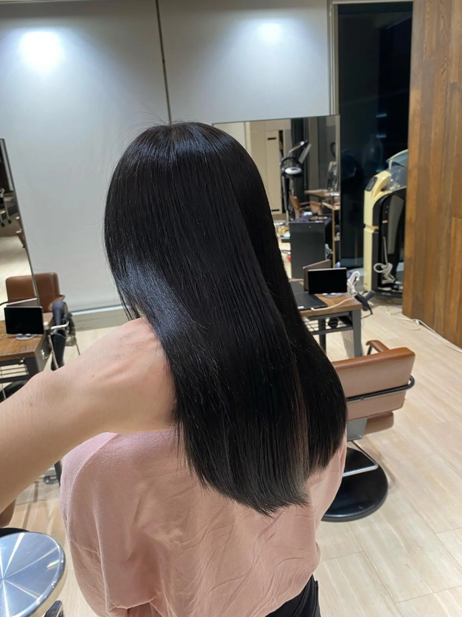 セミロング カラー 佐藤 悠衣/透明感 カラー/似合わせ前髪のヘアスタイル