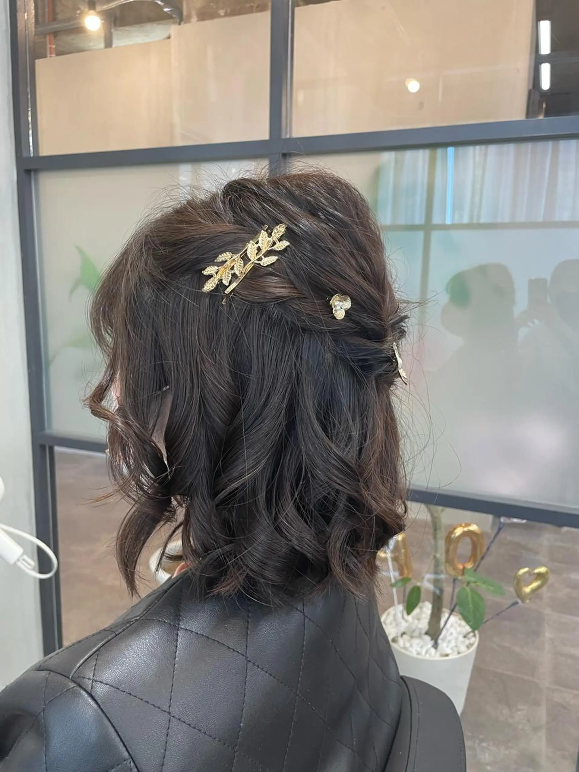 ミディアム ヘアアレンジ ハーフアップ 結婚式・ブライダル ヘアセット ALLEN hair /まなのヘアスタイル