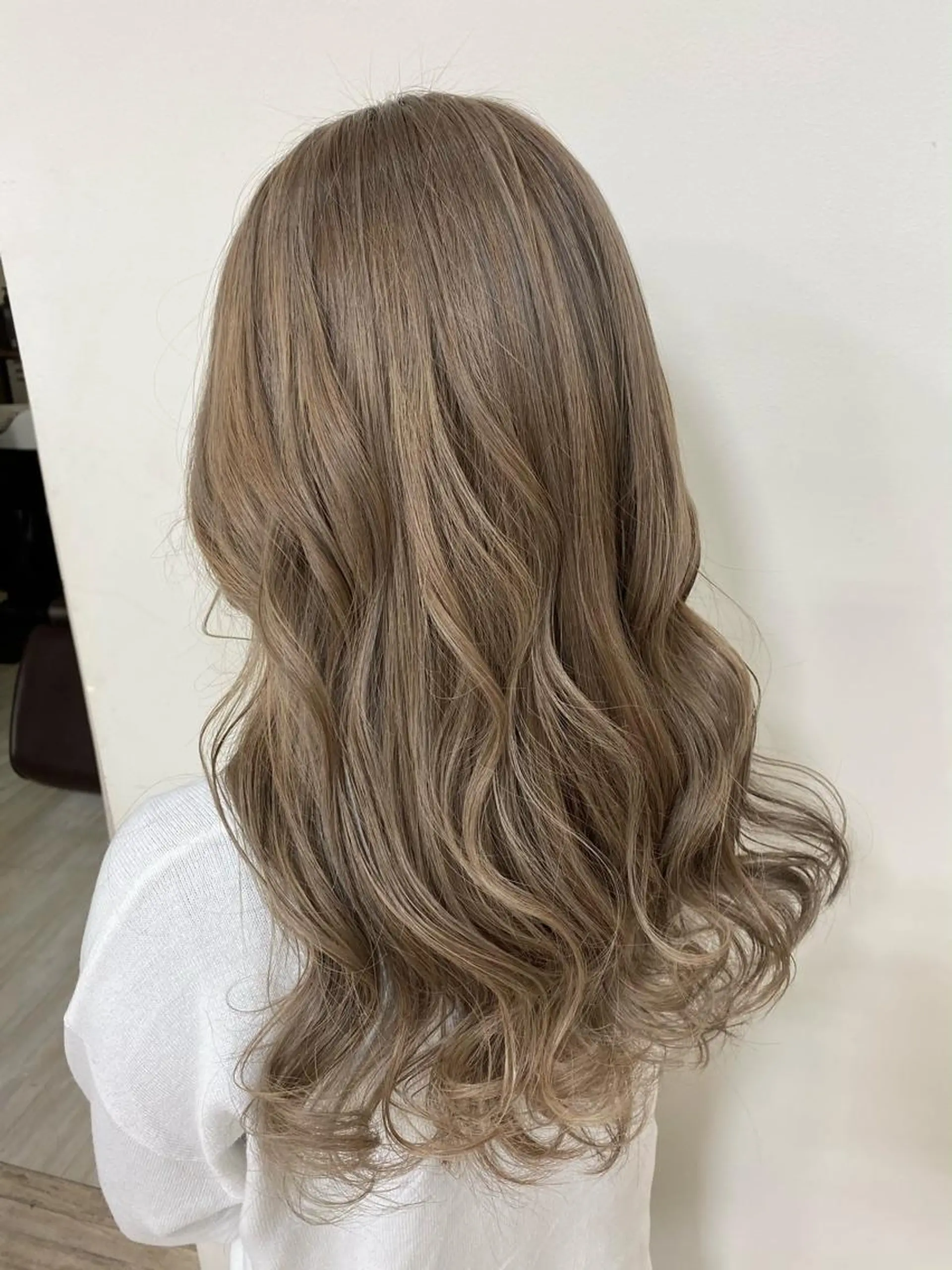カラー ヘアカラー SALOWIN栄 高須大貴のヘアスタイル