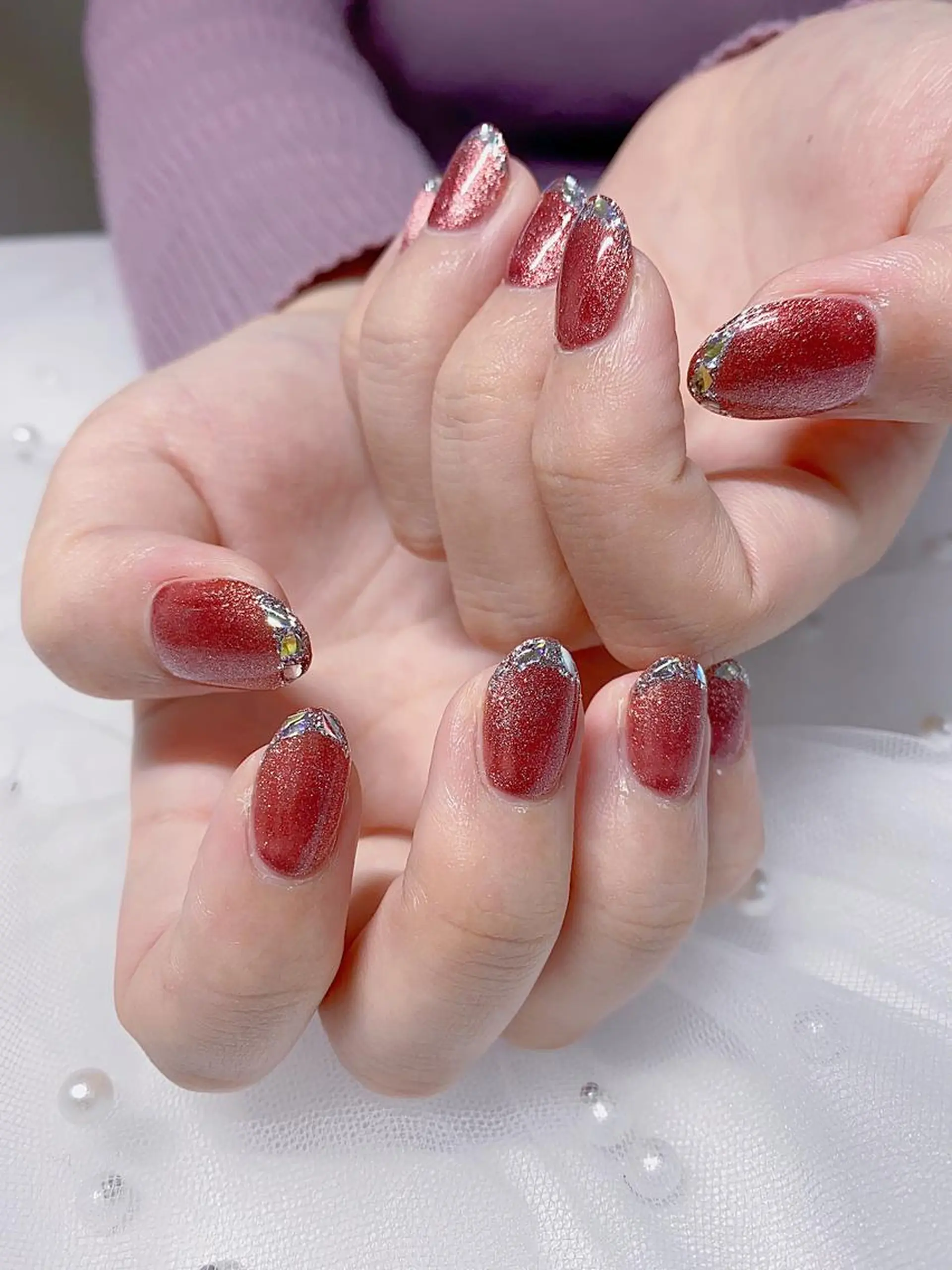 ネイル フレンチネイル ガラスフレンチ マグネットネイル 赤色 Jasmine nailsalon所属・ジャスミン ネイルサロンのネイルデザイン