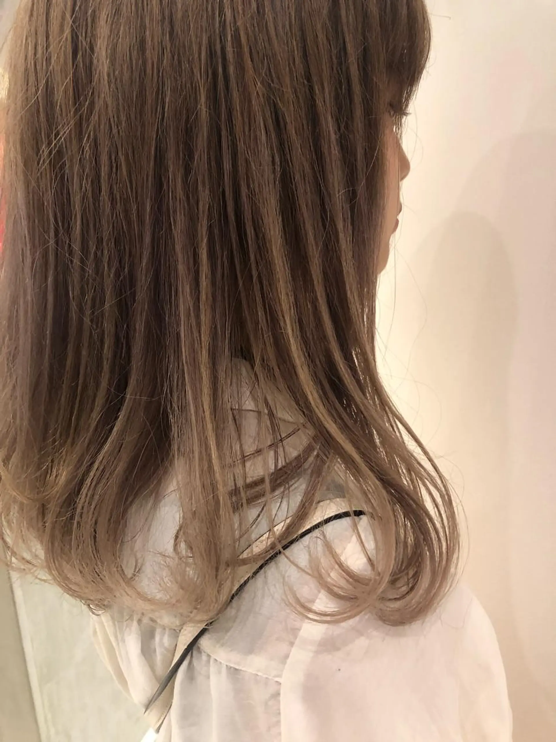 ミディアム カラー ベージュカラー ミルクティーベージュ 韓国ヘア 店長NEGIのヘアスタイル