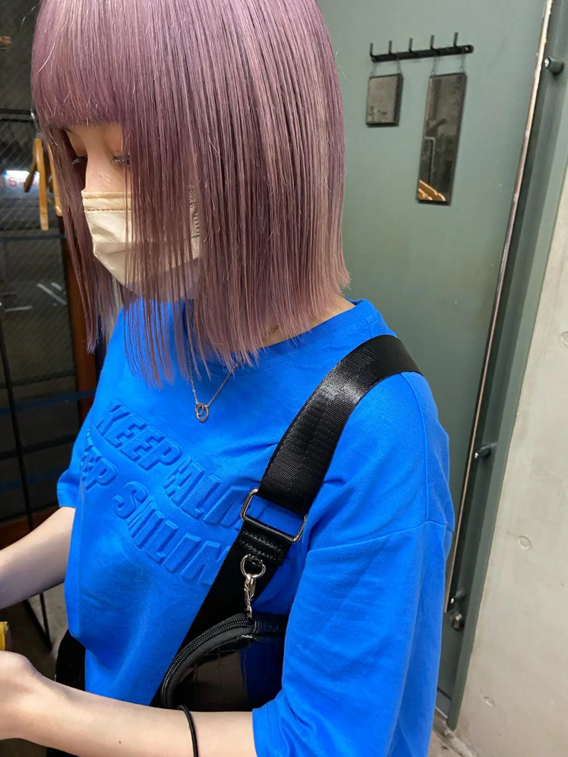 ミディアム カラー SALTWATER AYARIのヘアスタイル