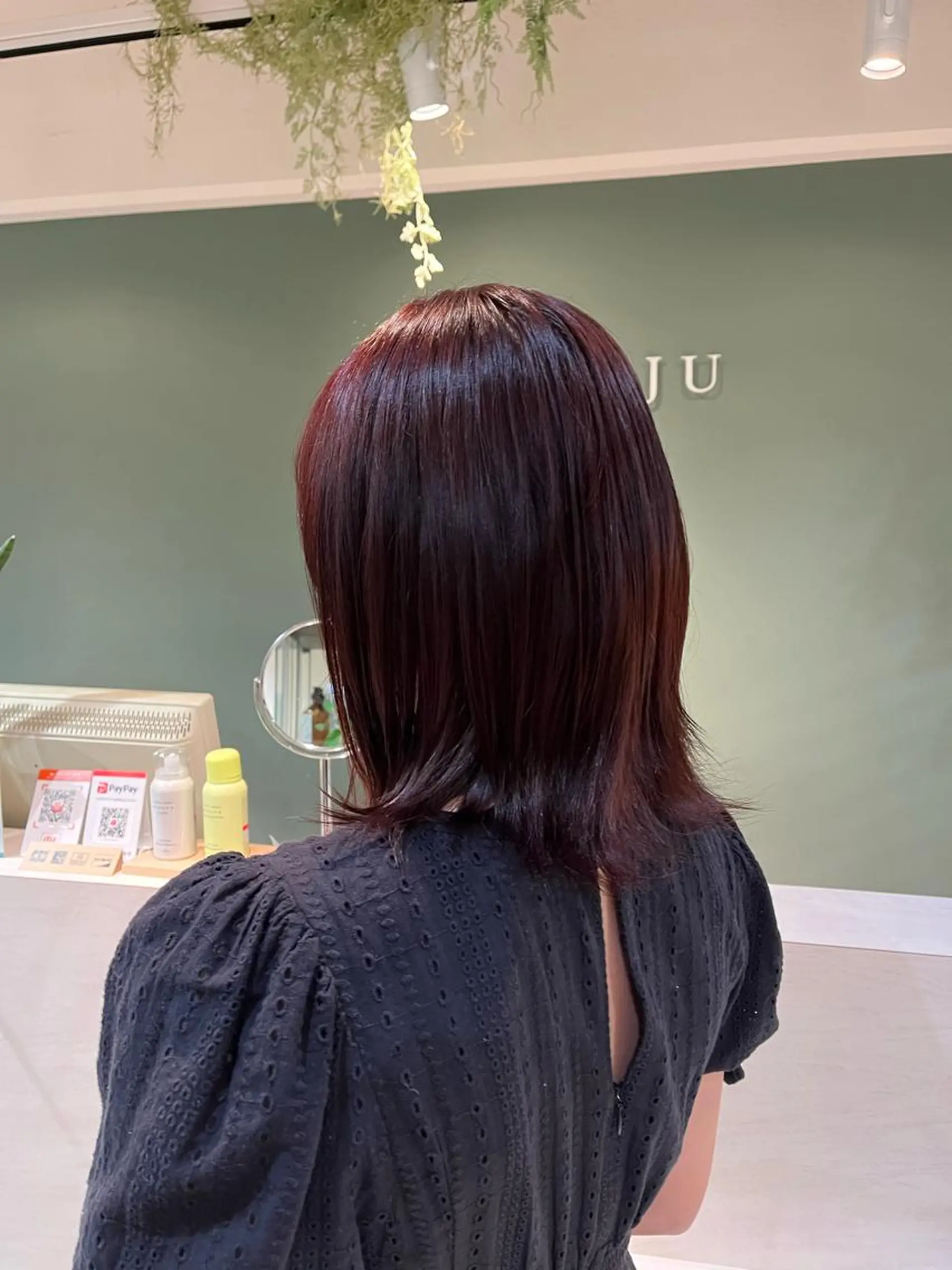 ミディアム カラー ブラウンカラー レッドカラー レッドブラウン 安来柚乃 ヤスキユノのヘアスタイル