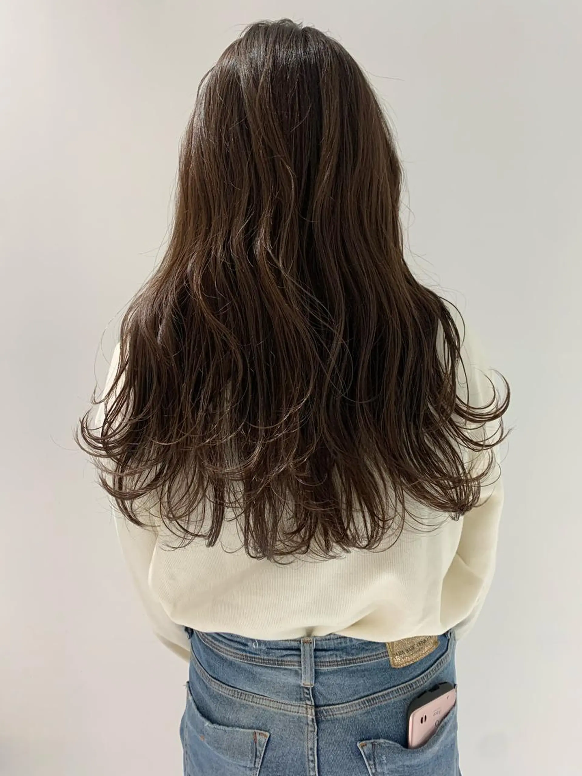 ロング カラー SAKINO. ベージュカラーのヘアスタイル