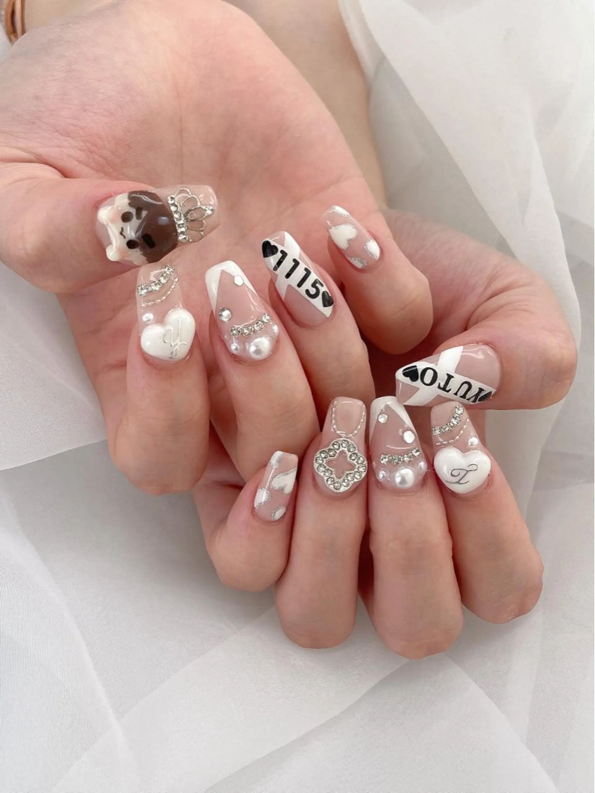 ネイル ハンドネイル 五十嵐 美智のネイルデザイン