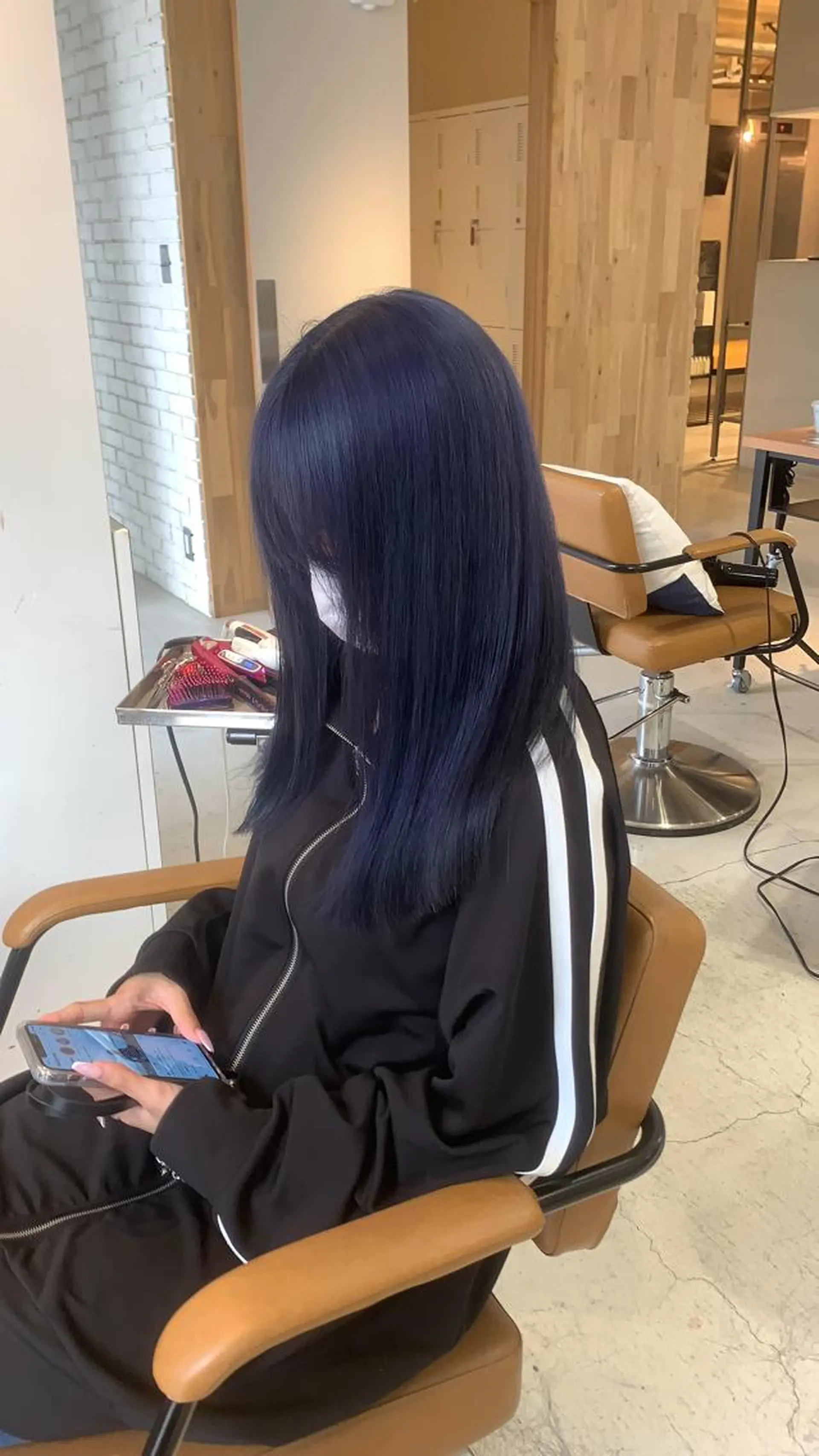 セミロング 派手髪支持率No1 Eisukeのヘアスタイル