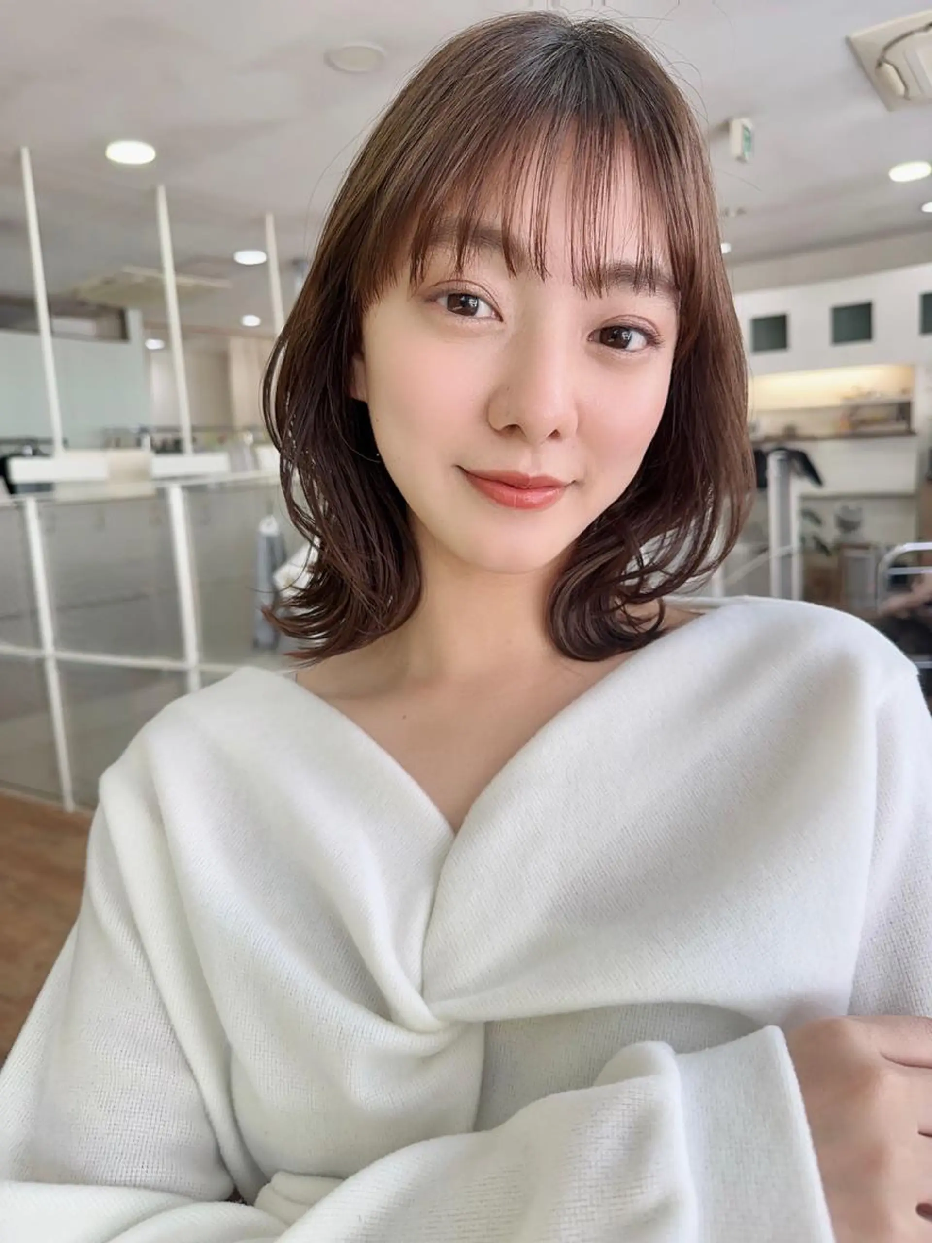 ミディアム カット トリートメント ほさか しんごのヘアスタイル