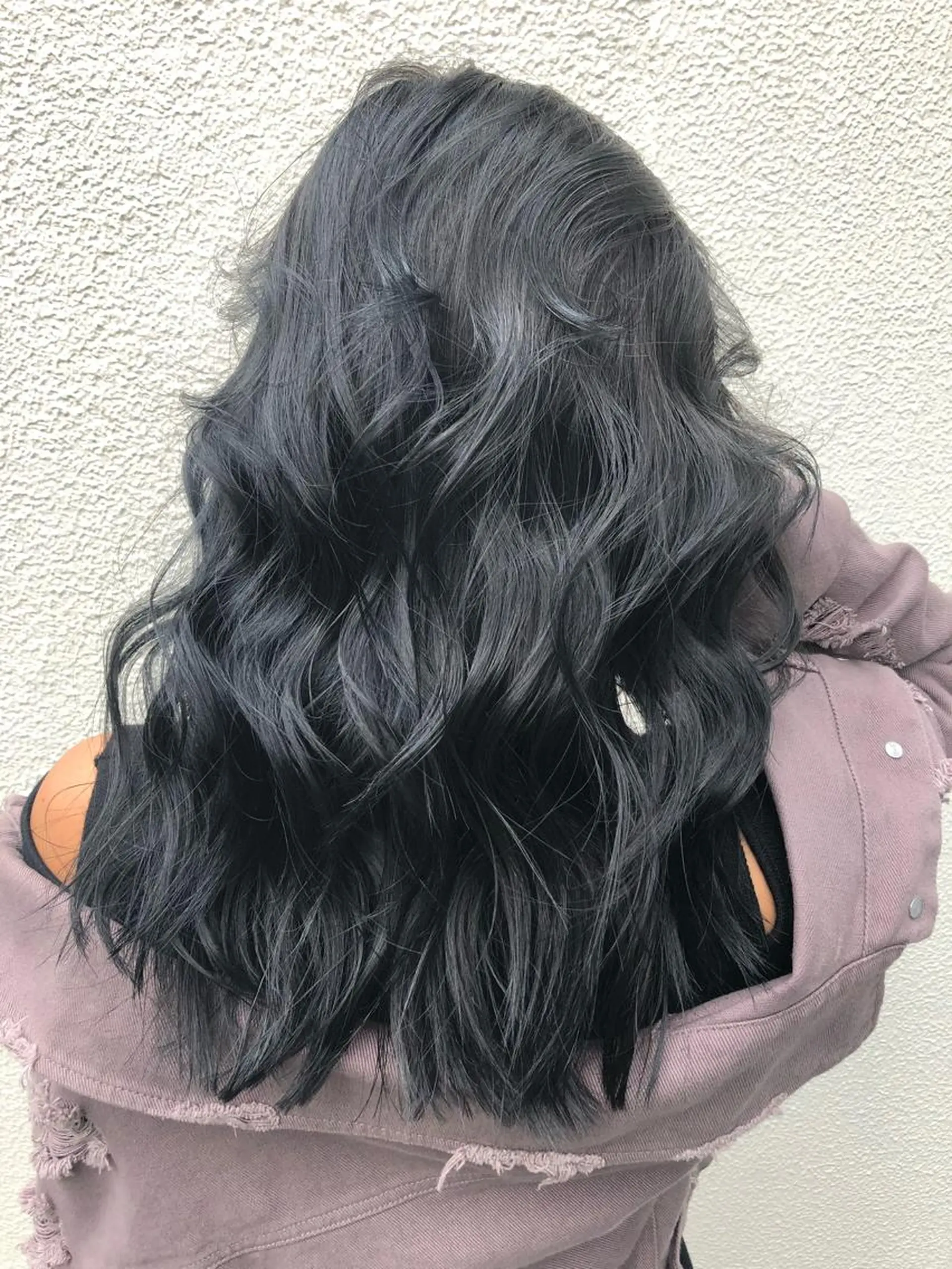 ロング カラー グレージュ ネイビーカラー レイヤーカット BLend 渋谷のヘアスタイル