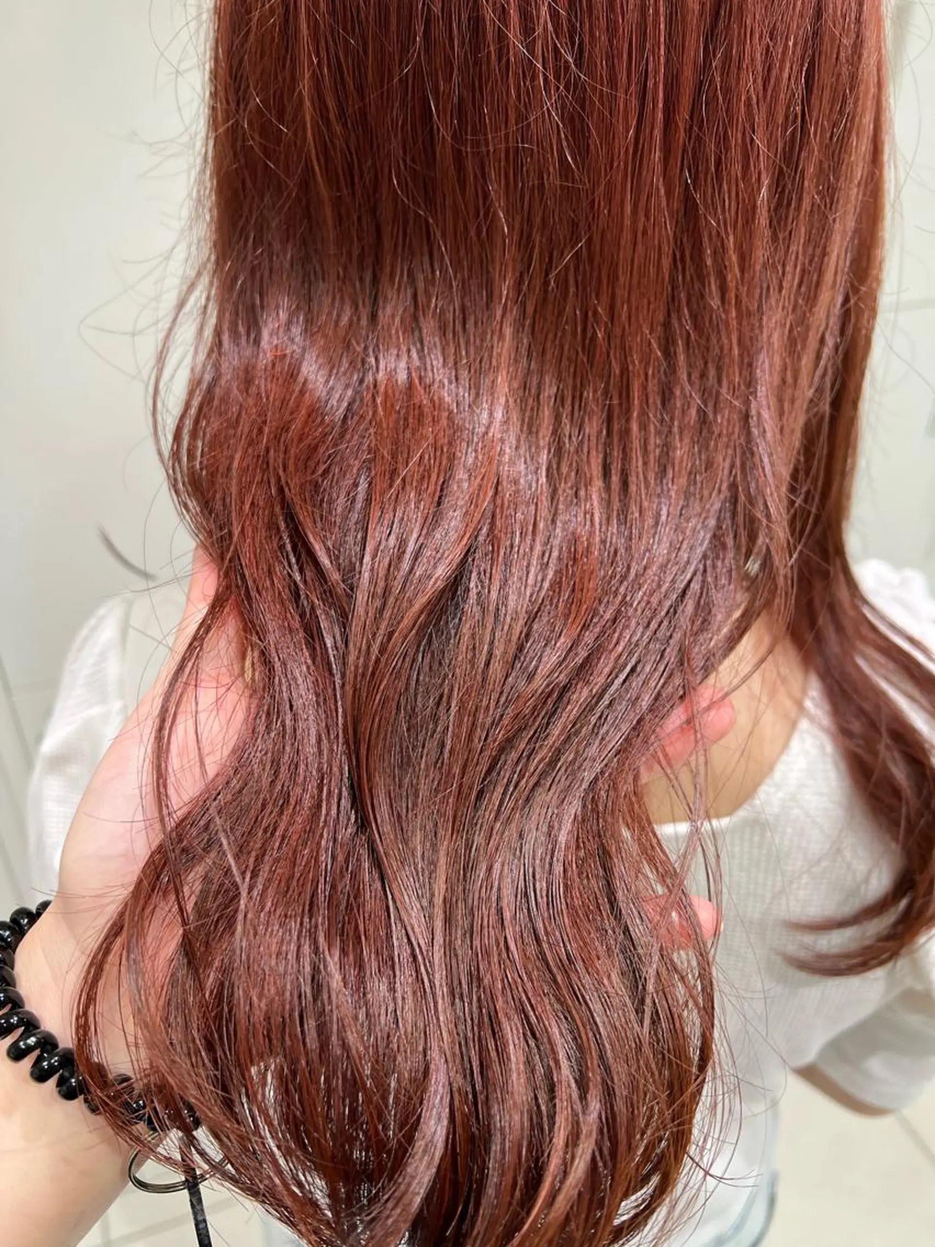 セミロング カラー ボルドーカラー カット ヘアカラー 【暖色カラー特化】 中山由梨のヘアスタイル