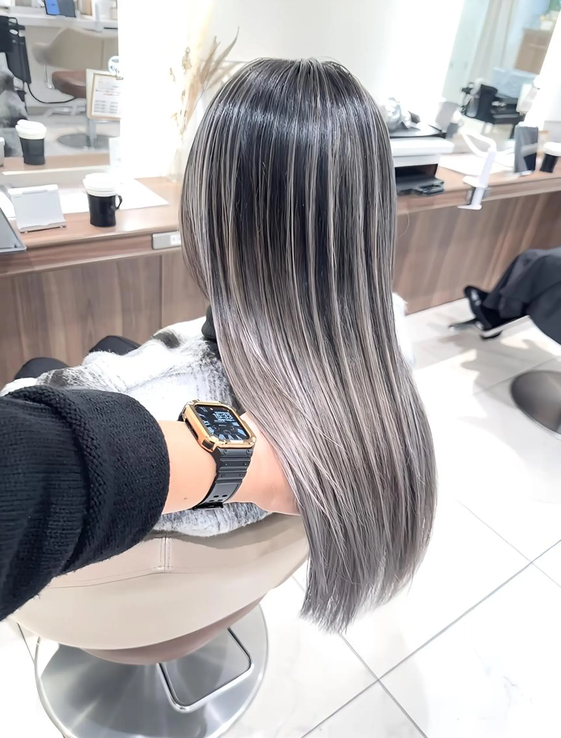 セミロング カラー バレイヤージュ 髪質改善 レイヤーカット カット ヘアカラー トリートメント 山崎俊輔/髪質改善 /バレイヤージュのヘアスタイル