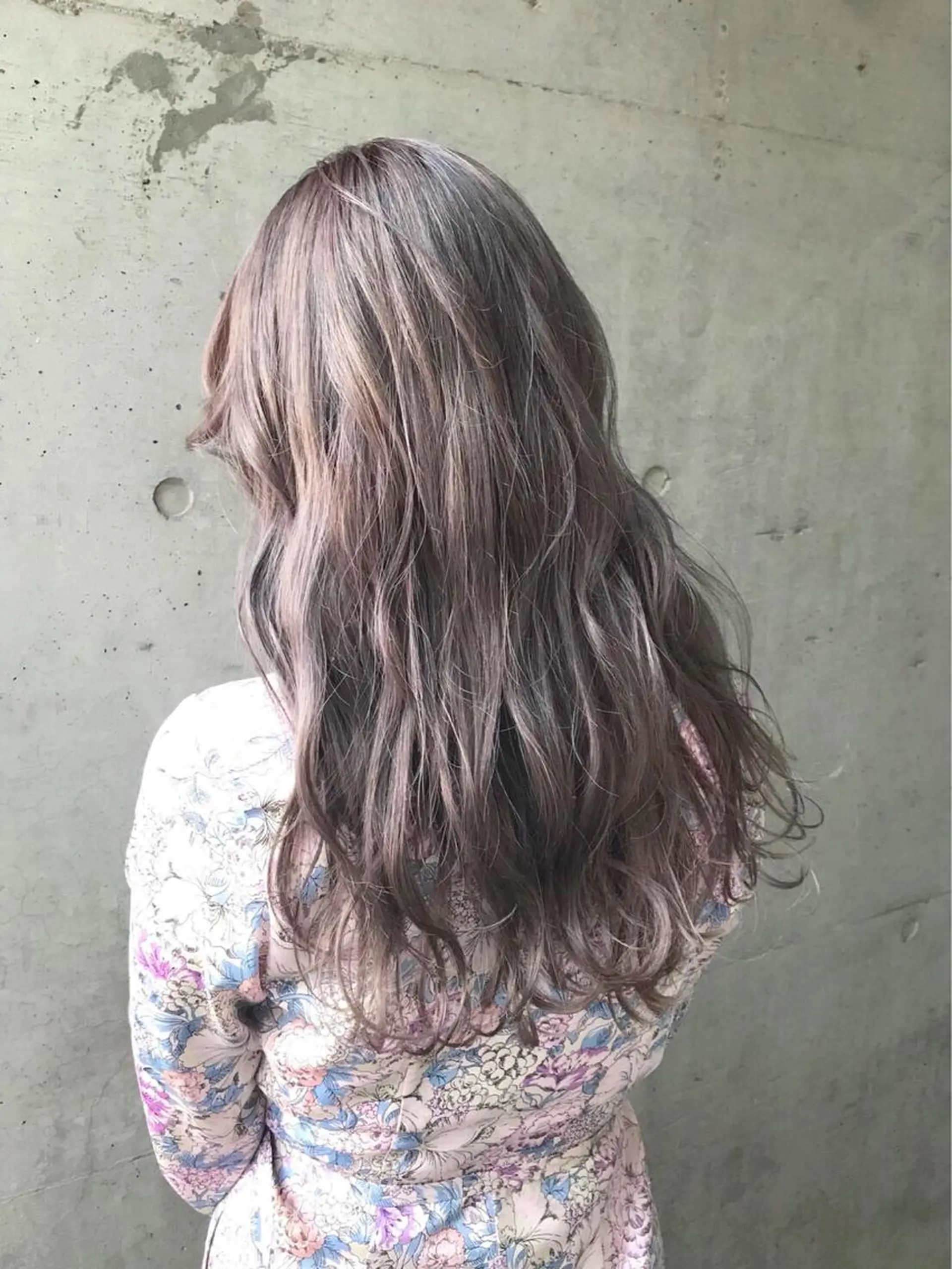 ロング カラー ラベンダーカラー 髪質改善/レイヤー ストウシンゴのヘアスタイル