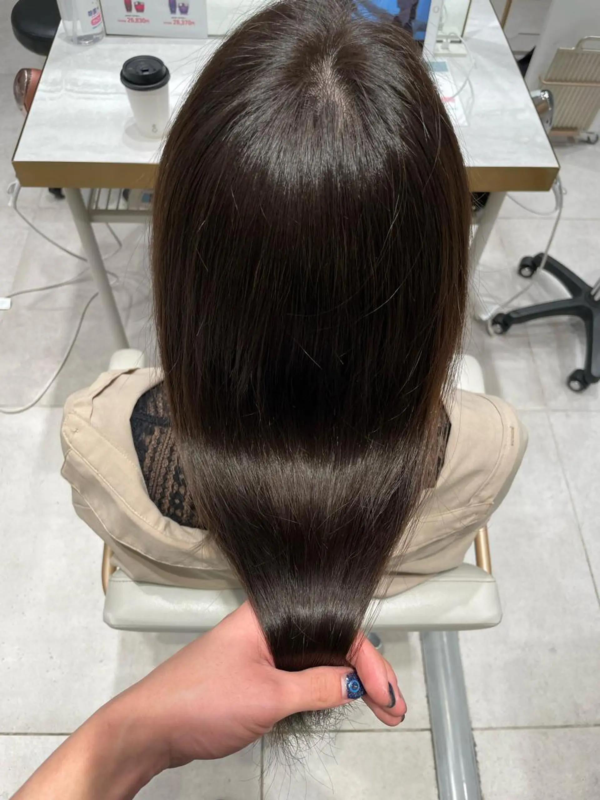 カラー ヘアカラー トリートメント レイヤー/顔周り /透明感/TAKUのヘアスタイル