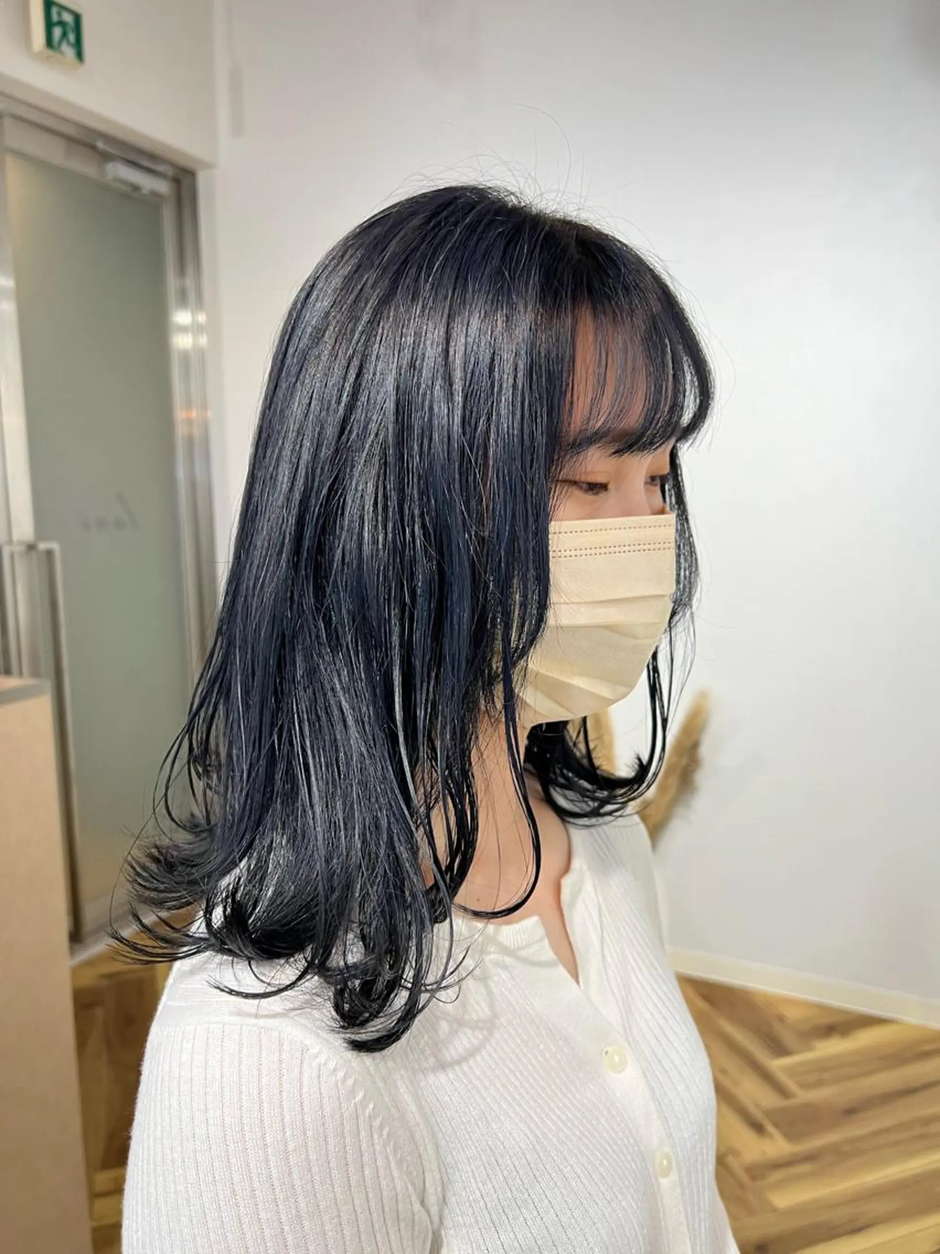 ミディアム カラー 黒髪 ブルーカラー ブルーブラック レイヤーカット カット ヘアカラー Ayaka🩰🎀 ガーリー/暖色♡のヘアスタイル