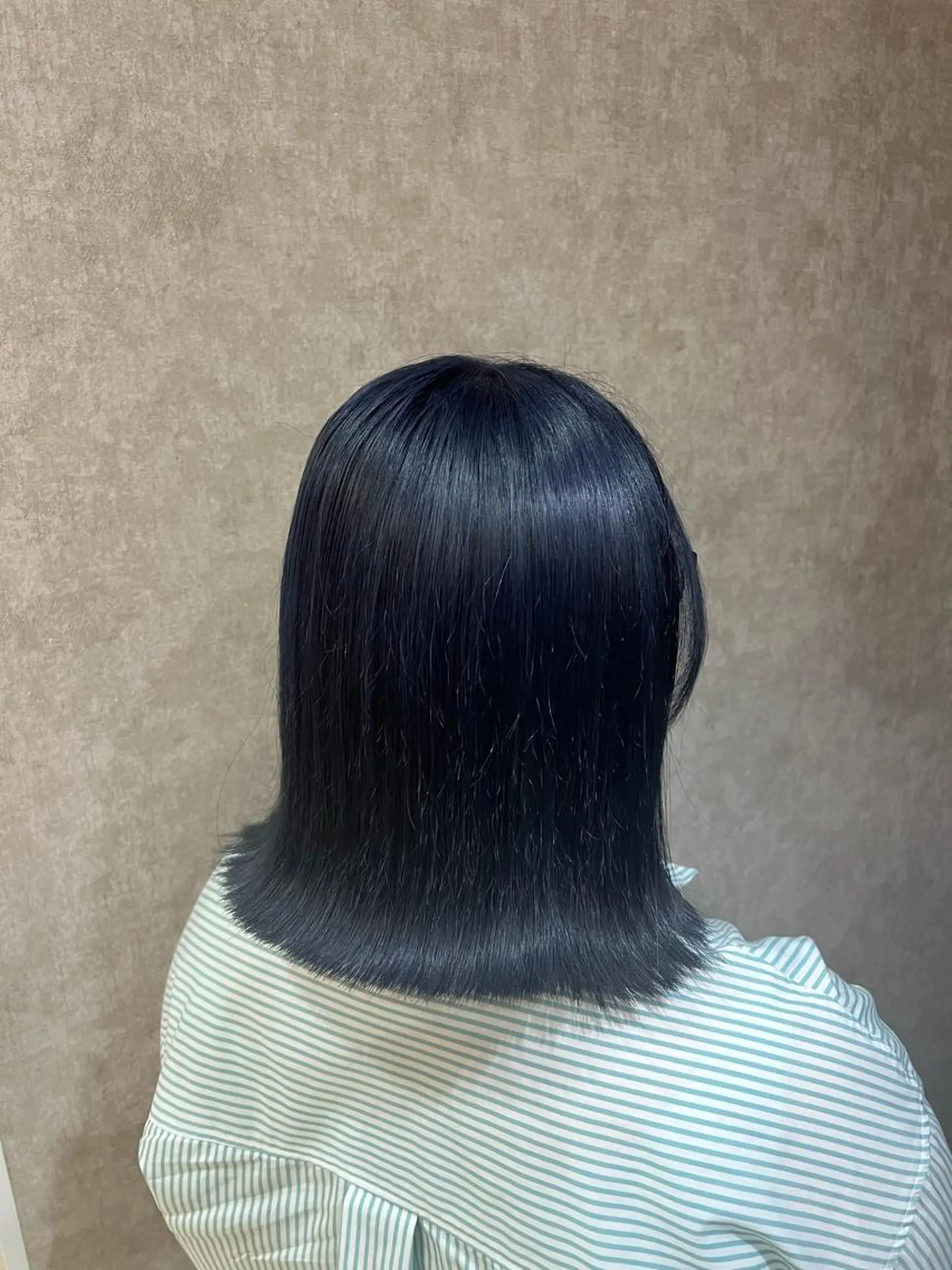 ミディアム Rio/ヘアセット/ ハイトーンカラーのヘアスタイル