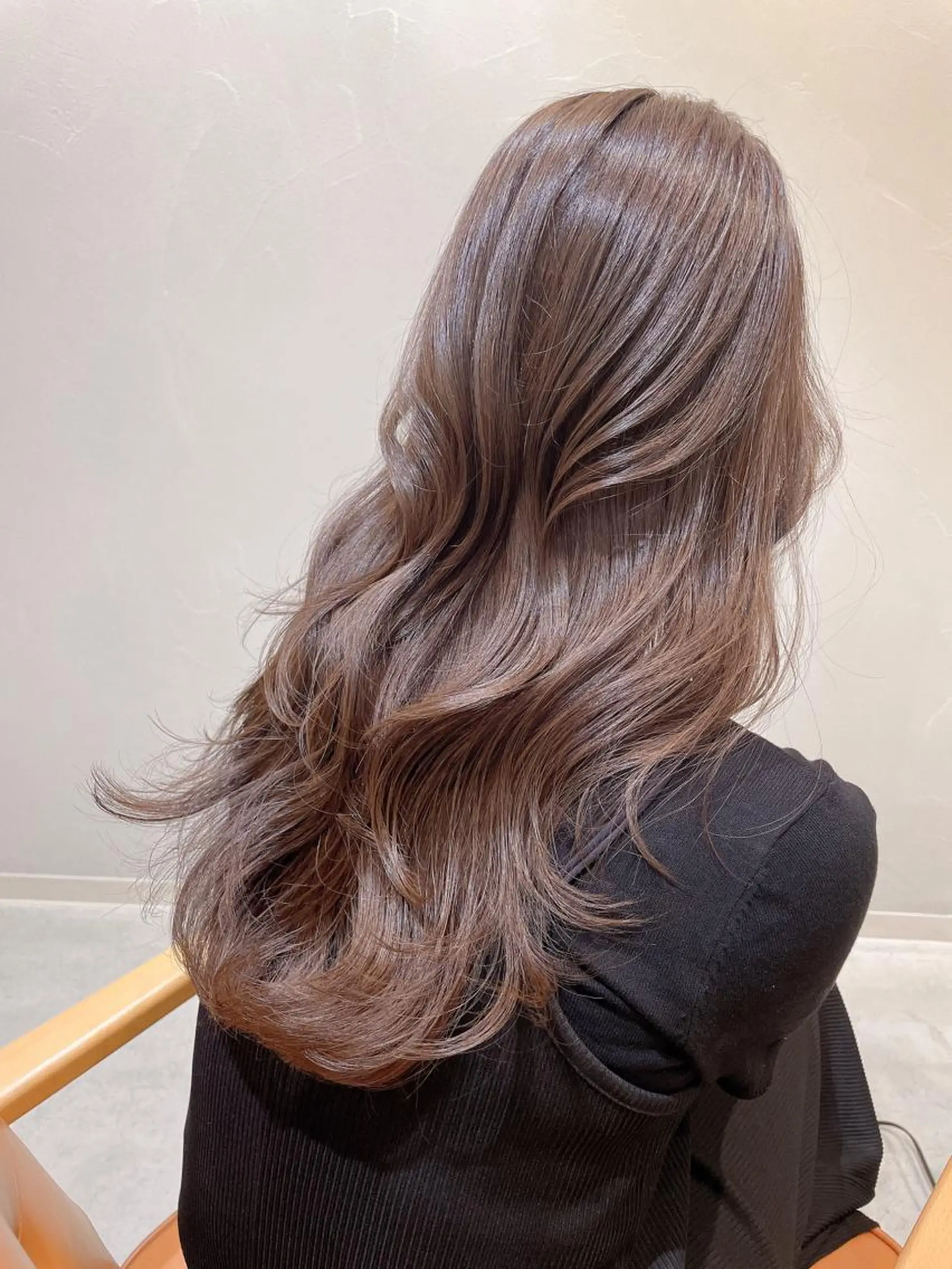 ロング レイヤーカット ムラ修正ブリーチ 山田眞之介のヘアスタイル