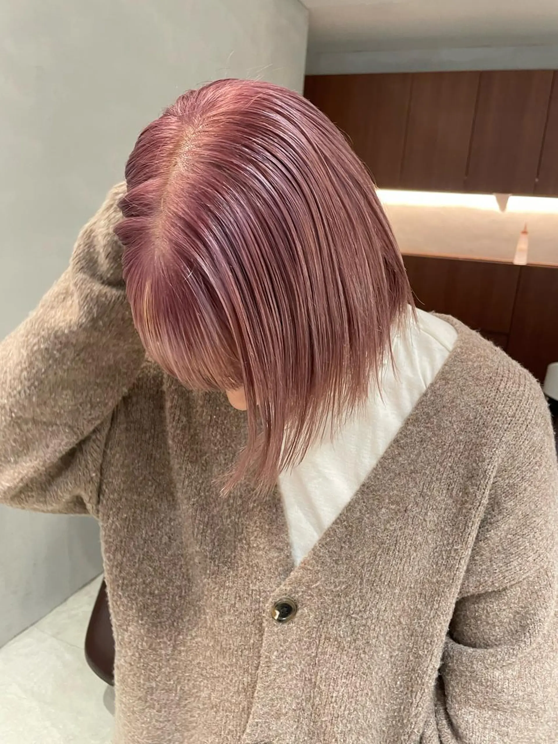 ショート カラー ブリーチ ピンクカラー カット ヘアカラー トリートメント 小野江 祐李のヘアスタイル