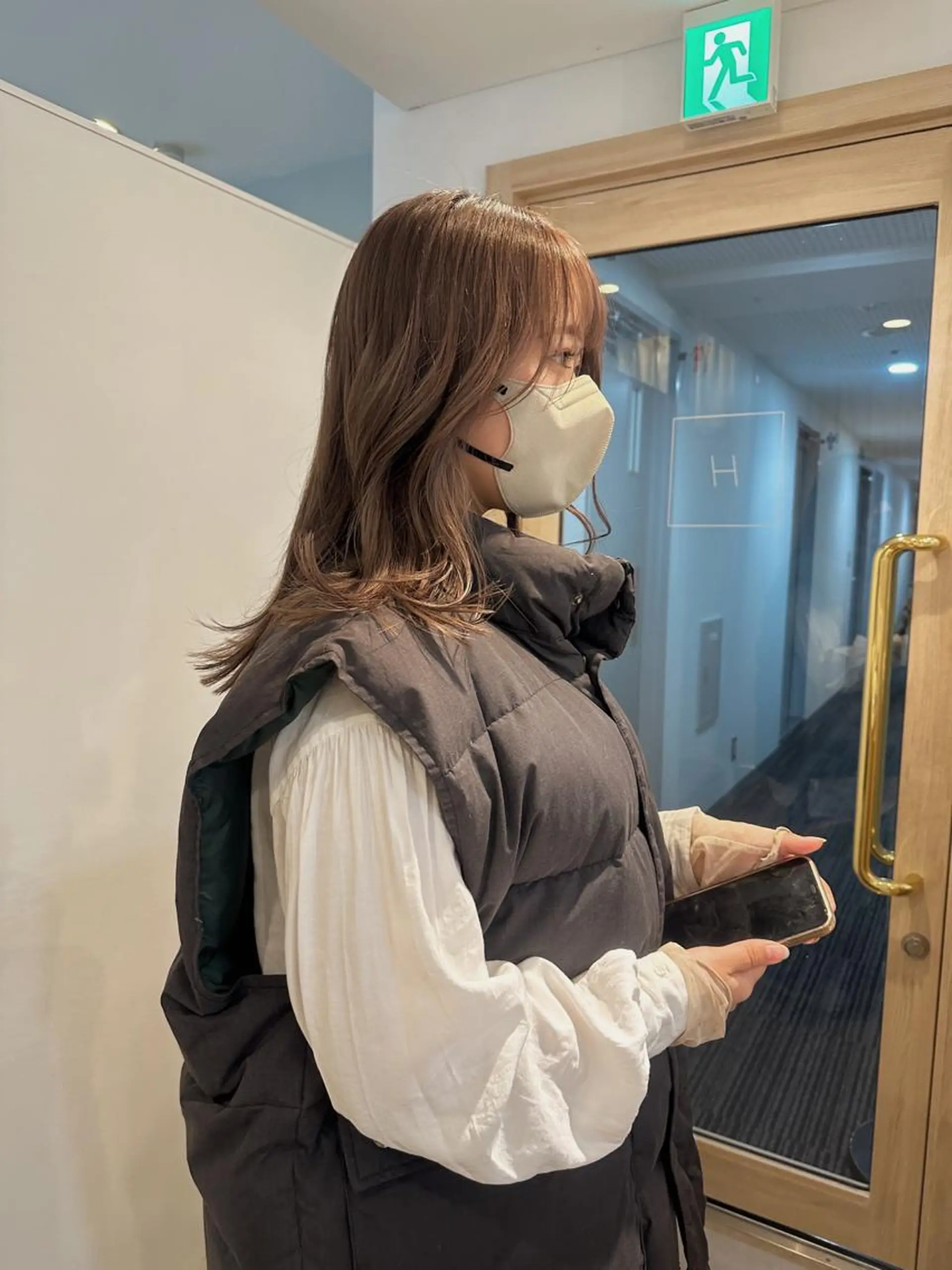 ロング カラー ヘアカラー 梅田/ベージュ レイヤー/ヌマタのヘアスタイル