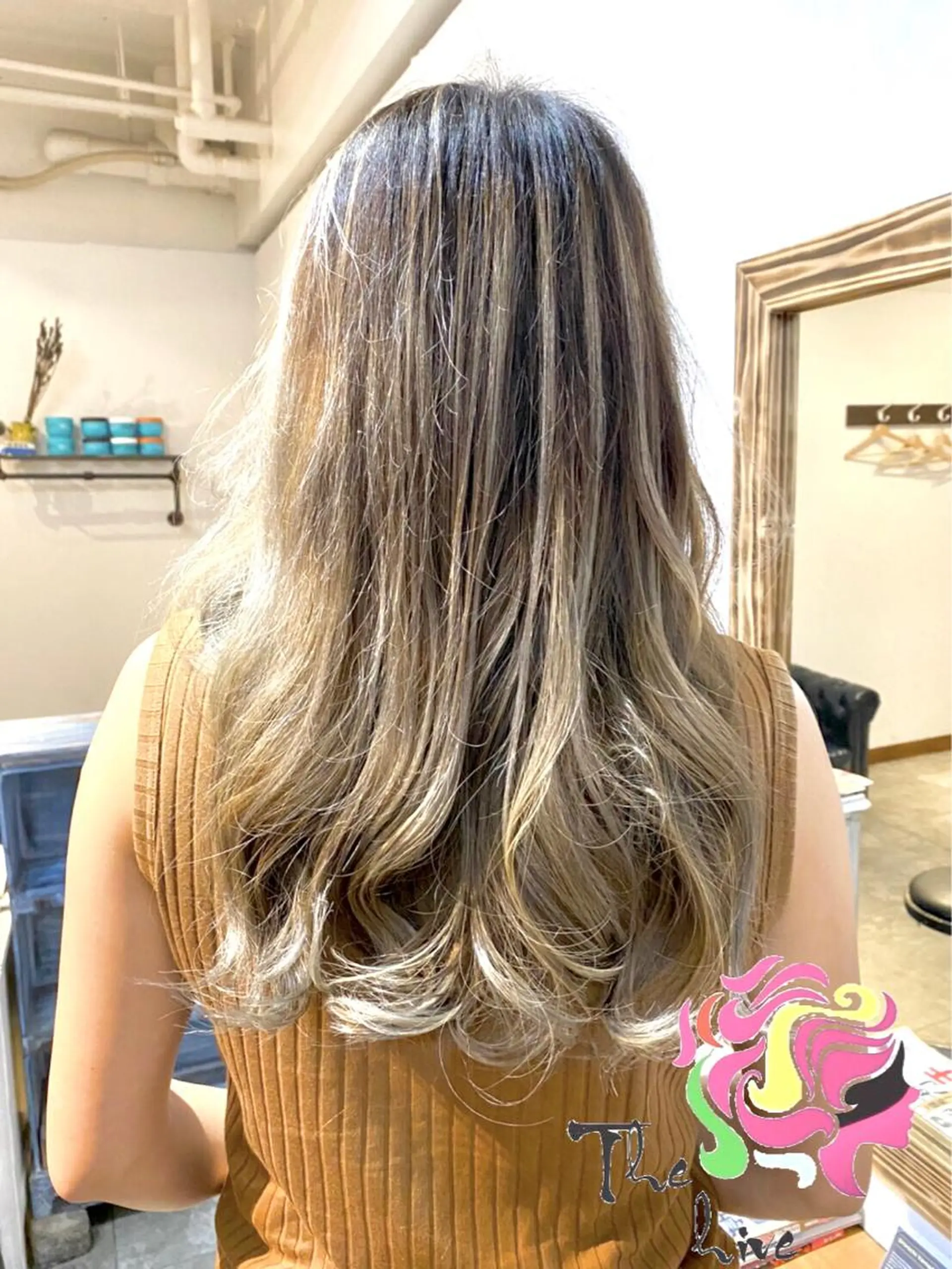 ロング カラー カット ヘアカラー Hair salon The  hiveのヘアスタイル