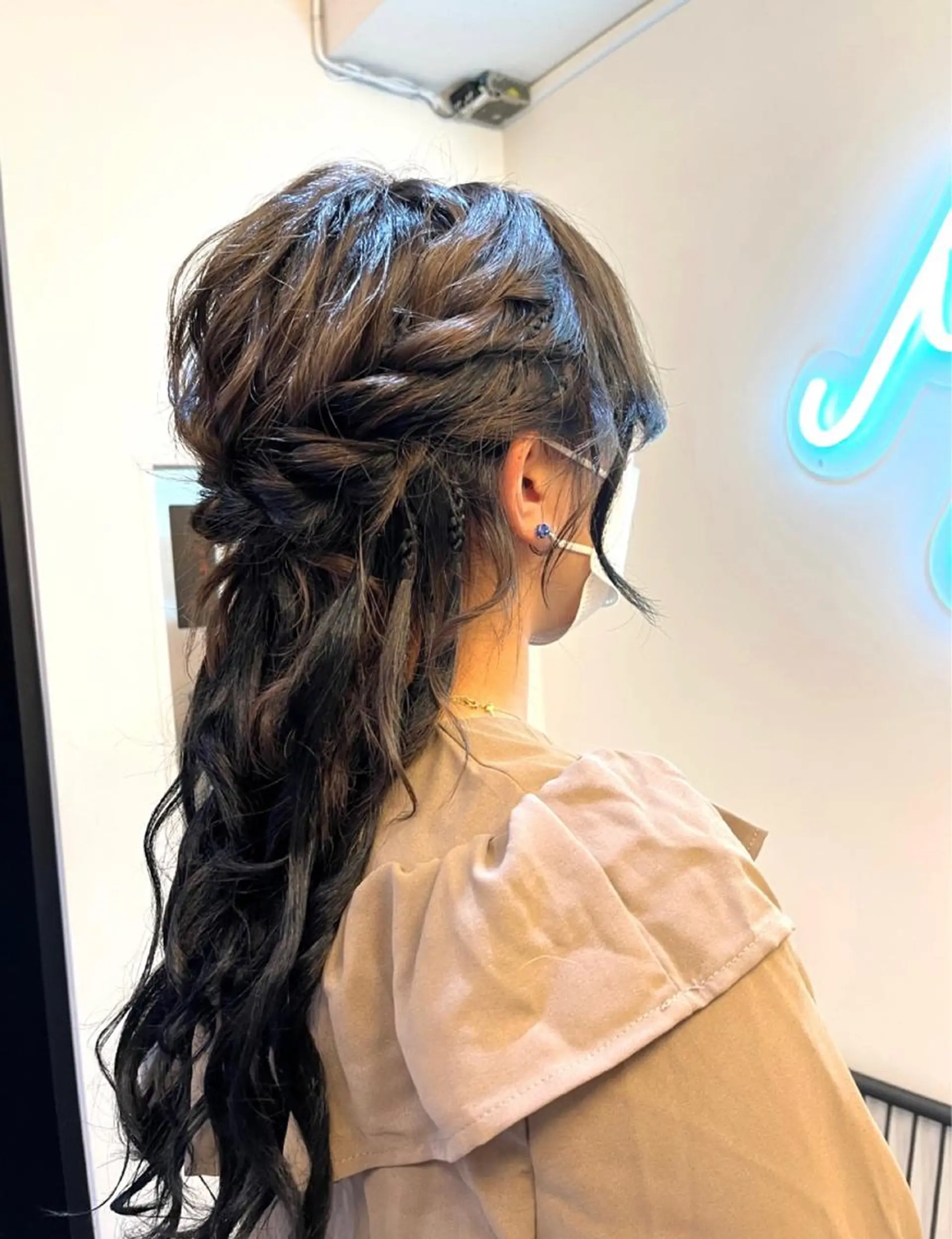 ヘアアレンジ エクステ ヘアセット ハイトーンカラー 🦋yuri🦋のヘアスタイル