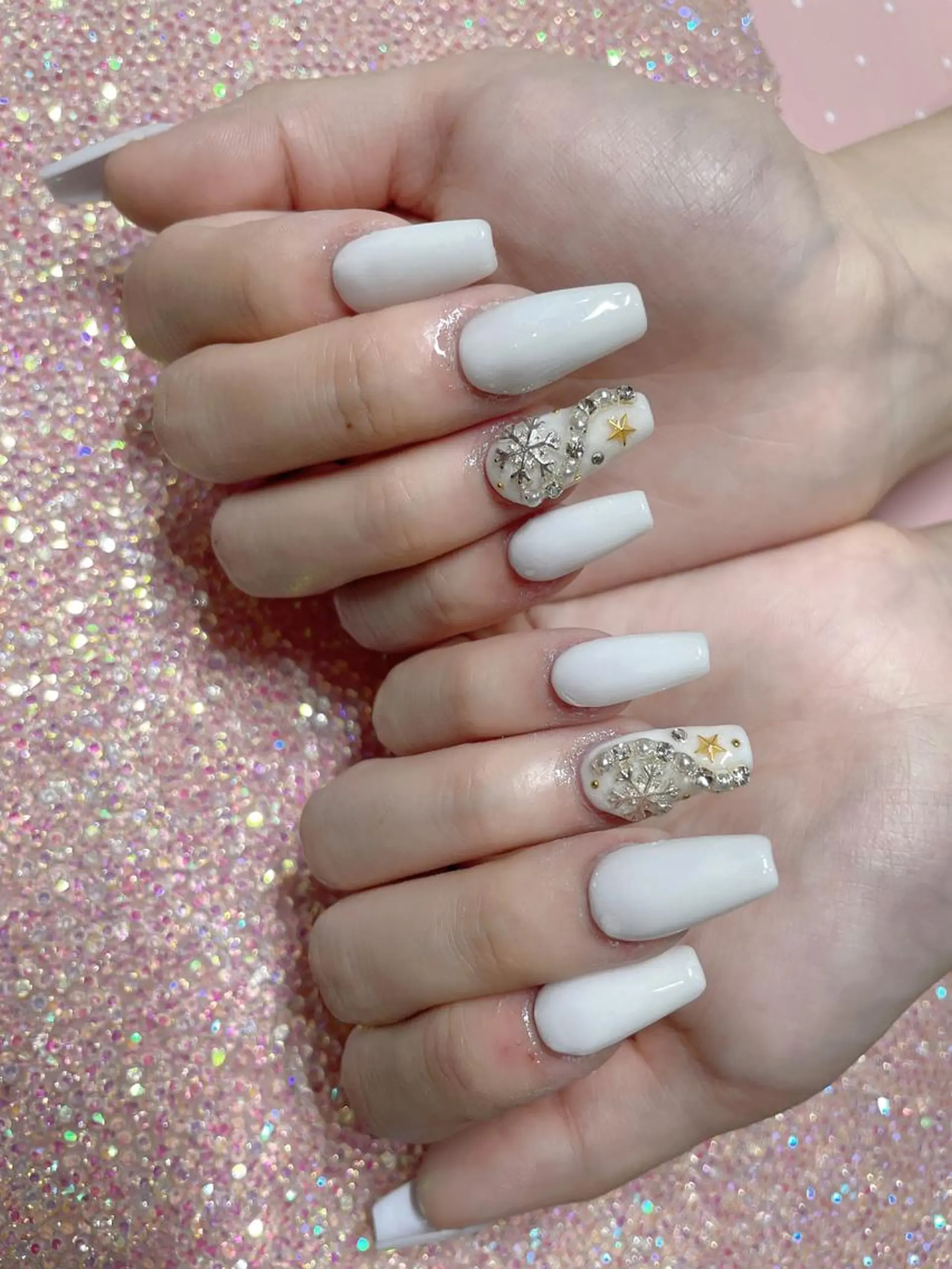 ミディアム ネイル ハンドネイル 《LB》ラブリエ Nail&eyeのマツエク・マツパデザイン