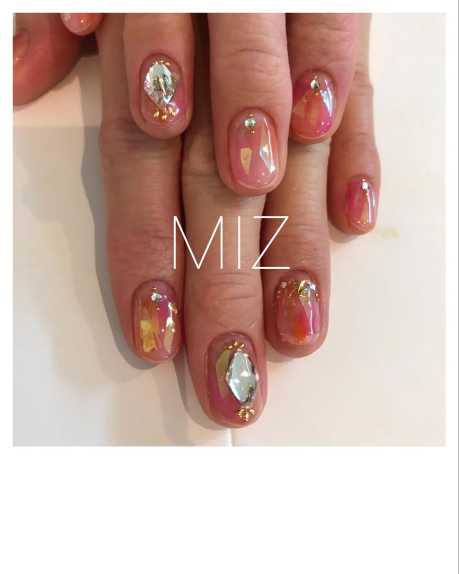 ネイル アートネイル MAYME yのネイルデザイン