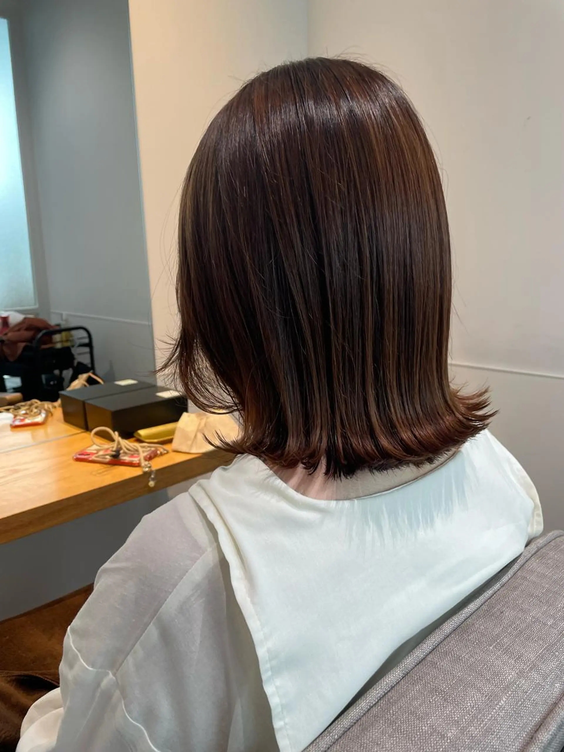 ショート カラー miu. ボブ/透け感カラーのヘアスタイル