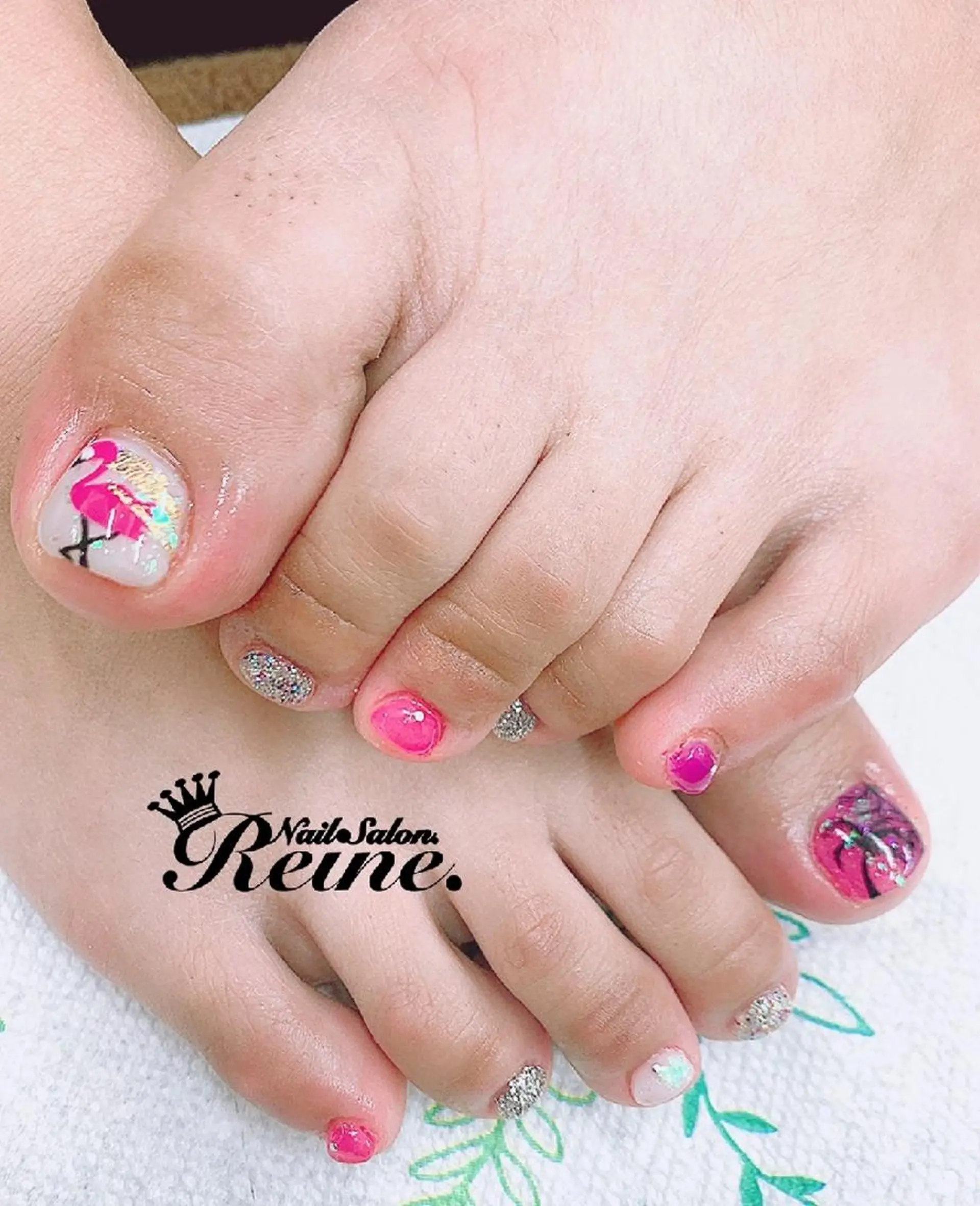 ネイル Nailsalon Reine所属・玉栄 伶奈のネイルデザイン