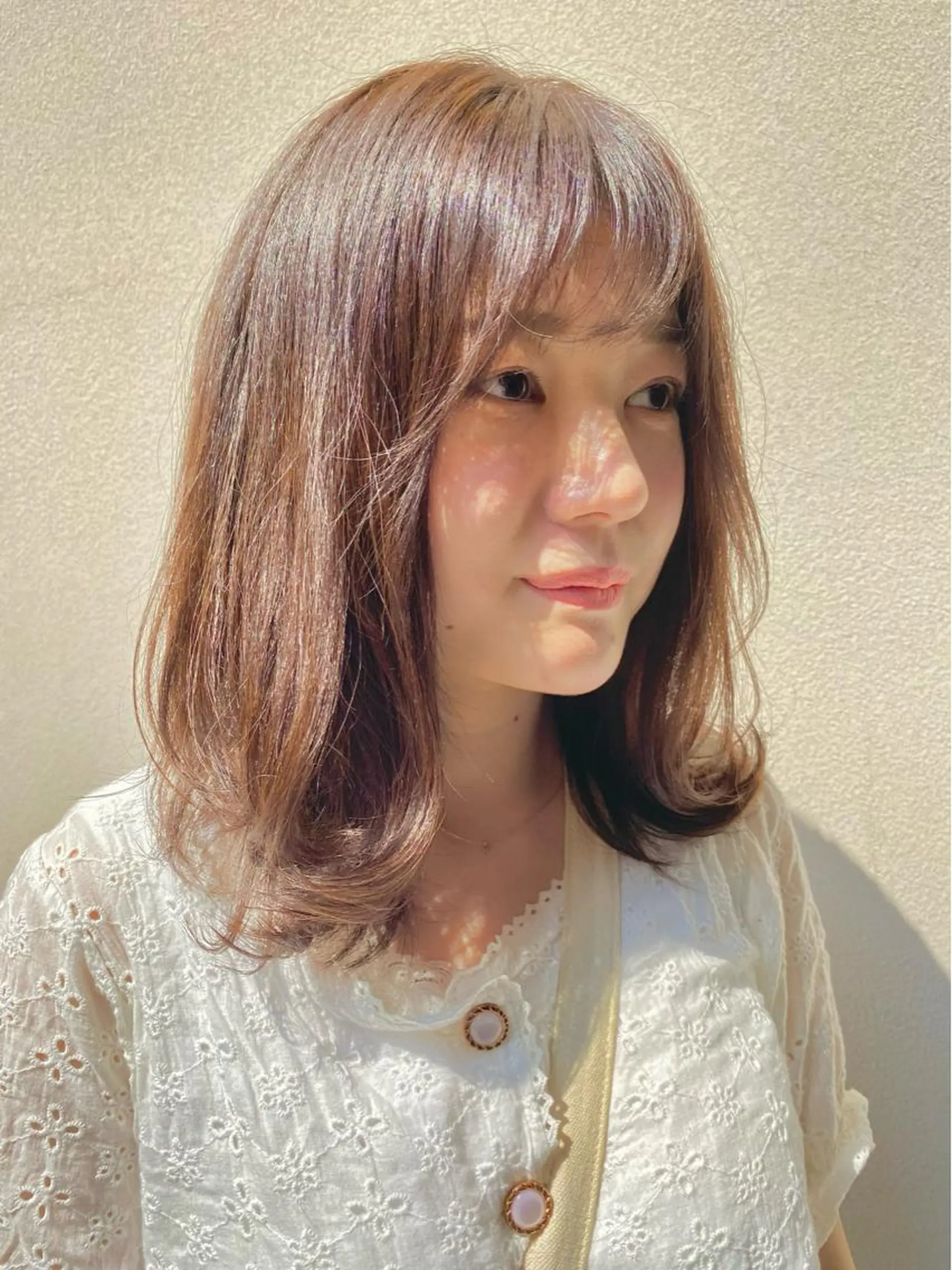 ミディアム カラー ベージュカラー レイヤーカット カット ヘアカラー トリートメント ボブ/縮毛矯正/ レイヤー/塚田のヘアスタイル