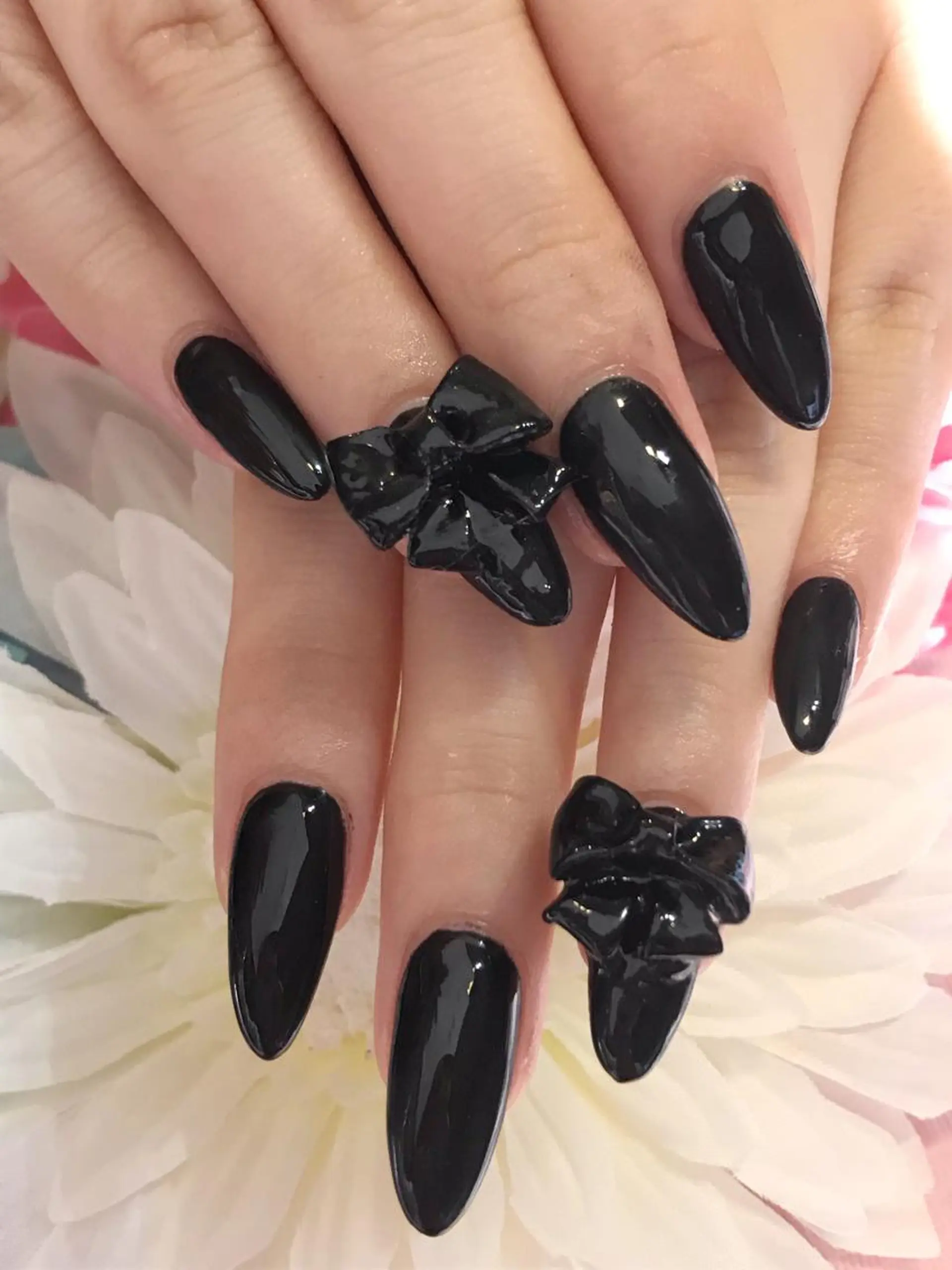 ネイル ジェルネイル YUN 💅のネイルデザイン