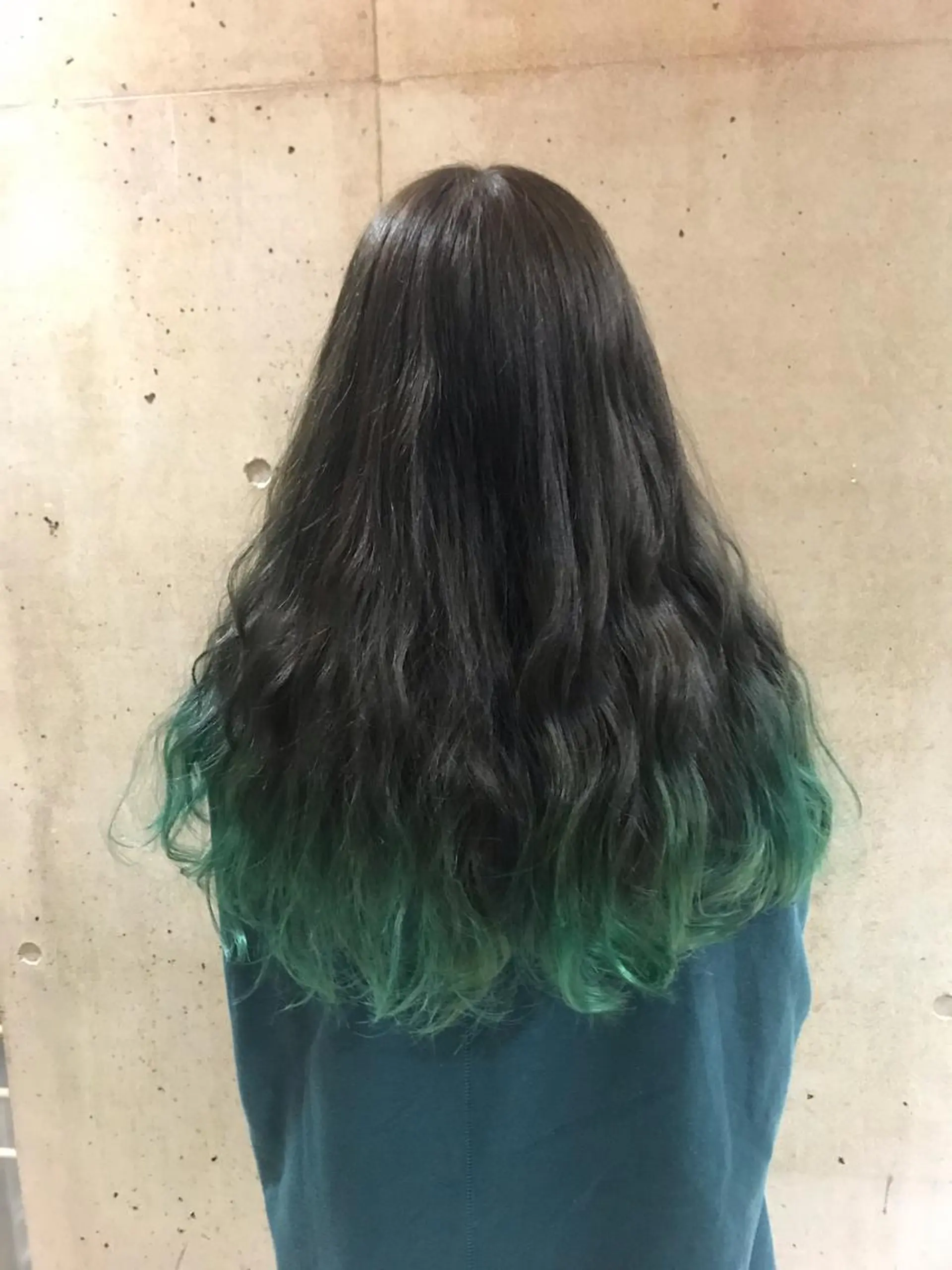 ロング カラー 一ノ瀬 蘭のヘアスタイル