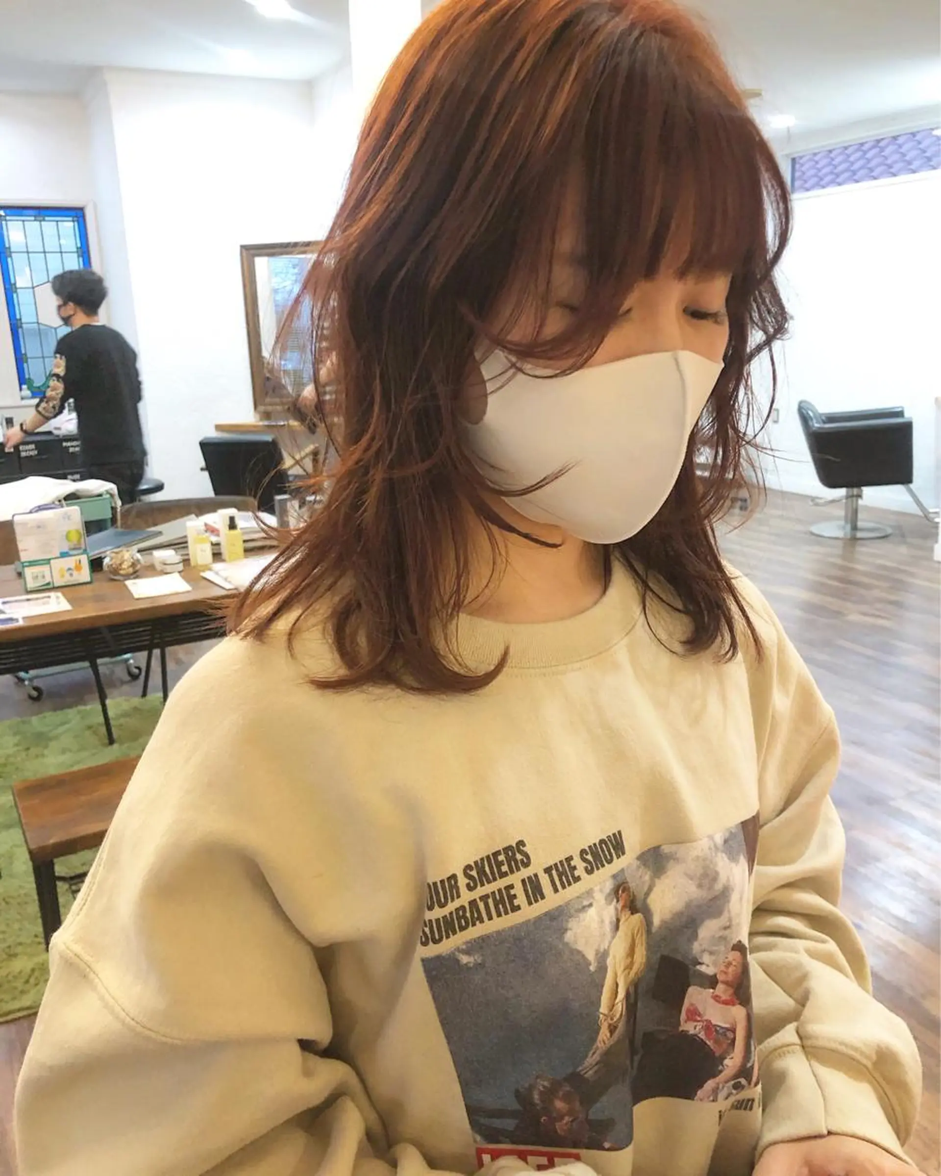 セミロング カラー ベージュカラー ピンクカラー ピンクベージュ ヘアカラー トリートメント 江原 彩華のヘアスタイル