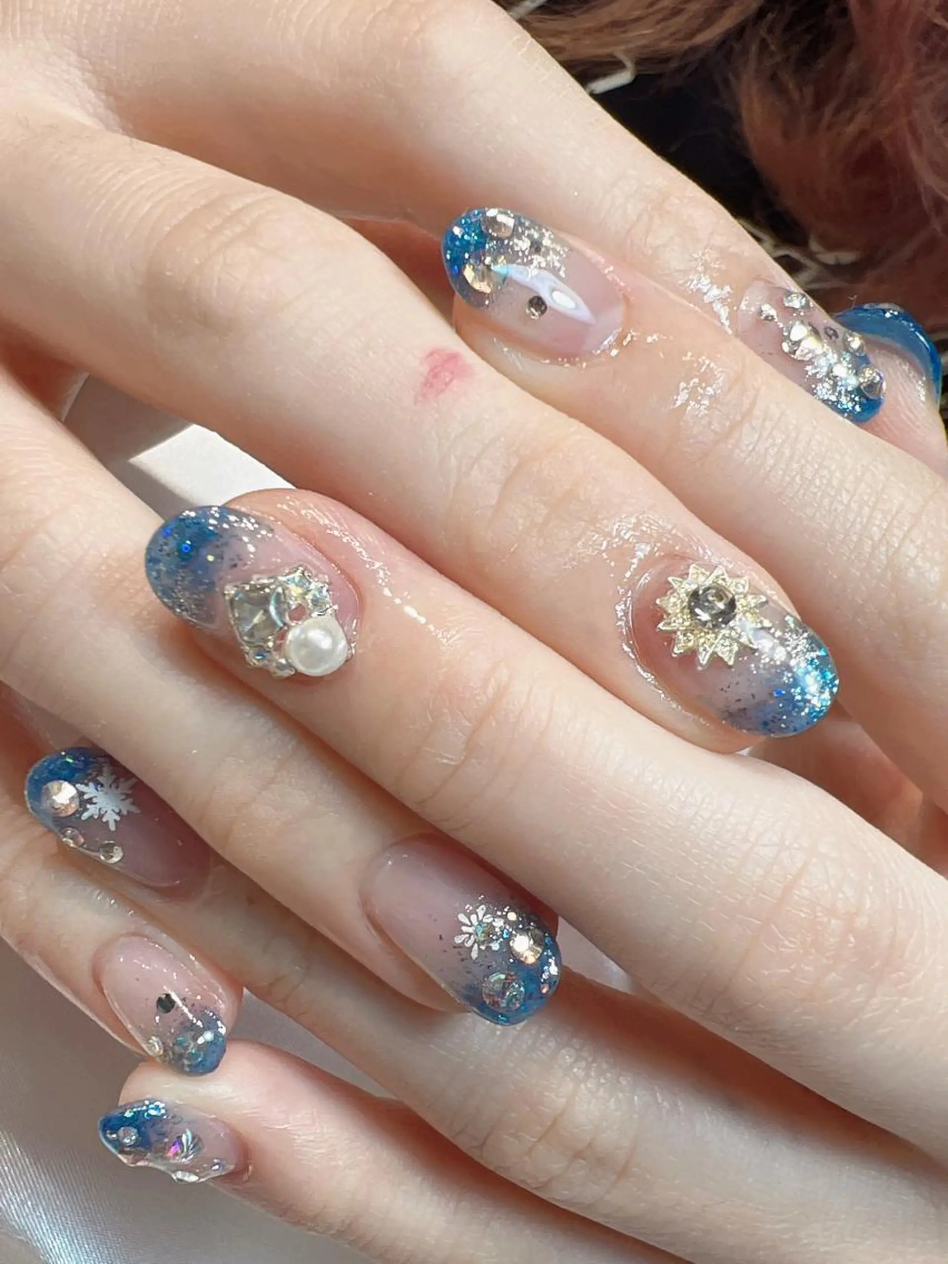 ネイル 冬ネイル クリスマス ハンドネイル bijou nails　蓮のネイルデザイン