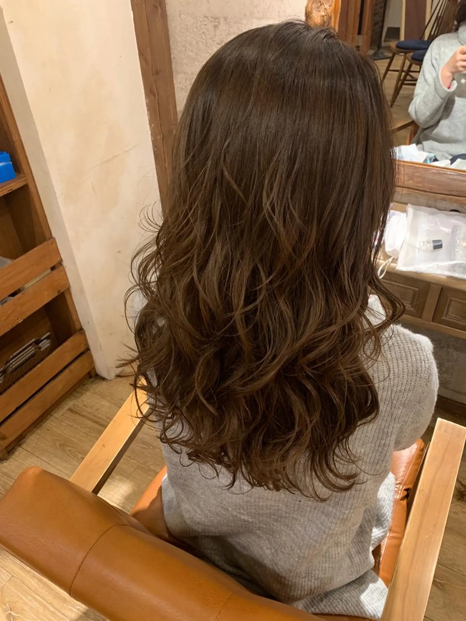 ロング カラー アッシュ 透明感カラー イルミナカラー レイヤーカット 田村和範/似合わせ カラー/髪質改善のヘアスタイル