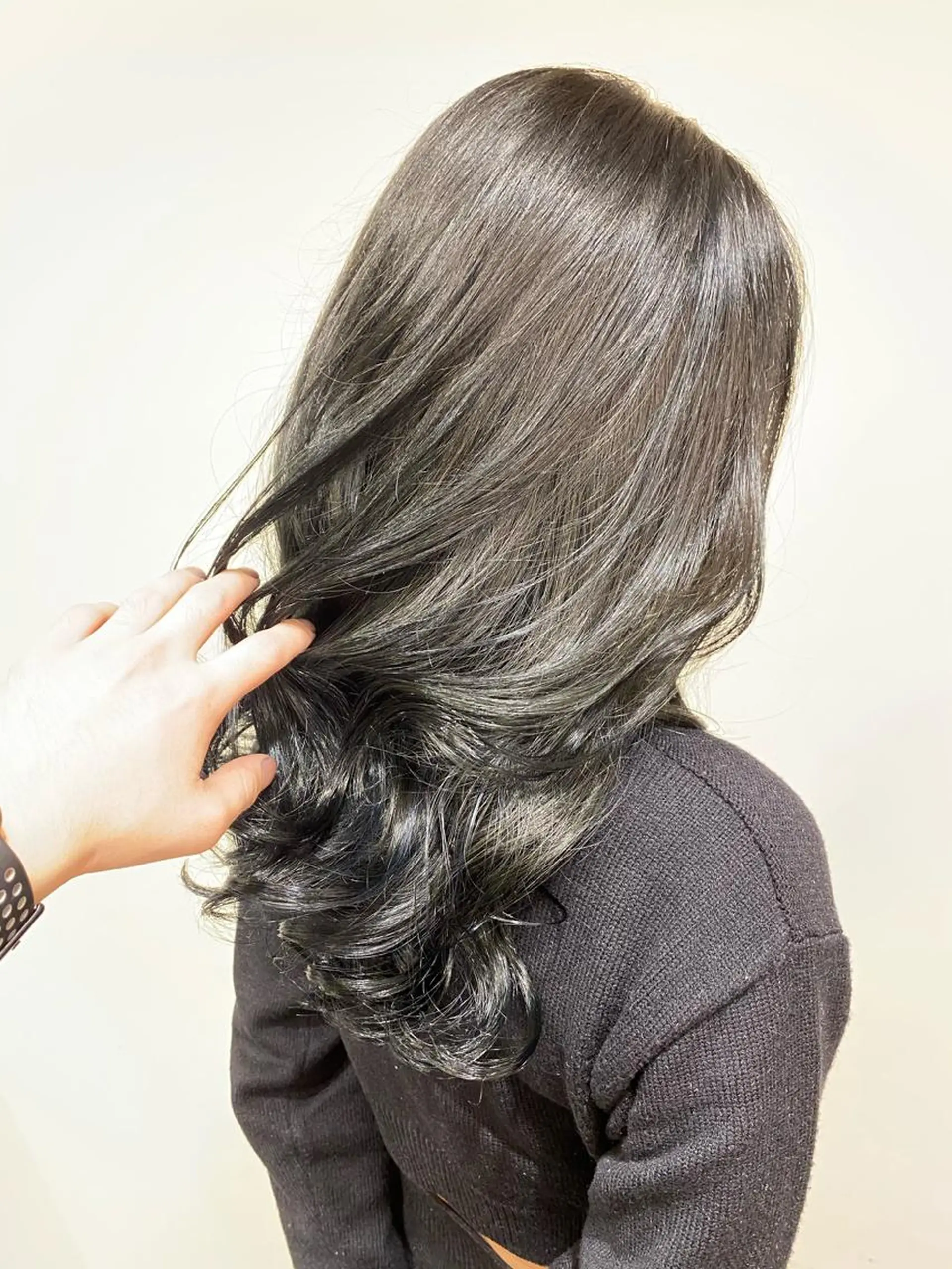 セミロング レイヤー/グレージュ メンズパーマのヘアスタイル