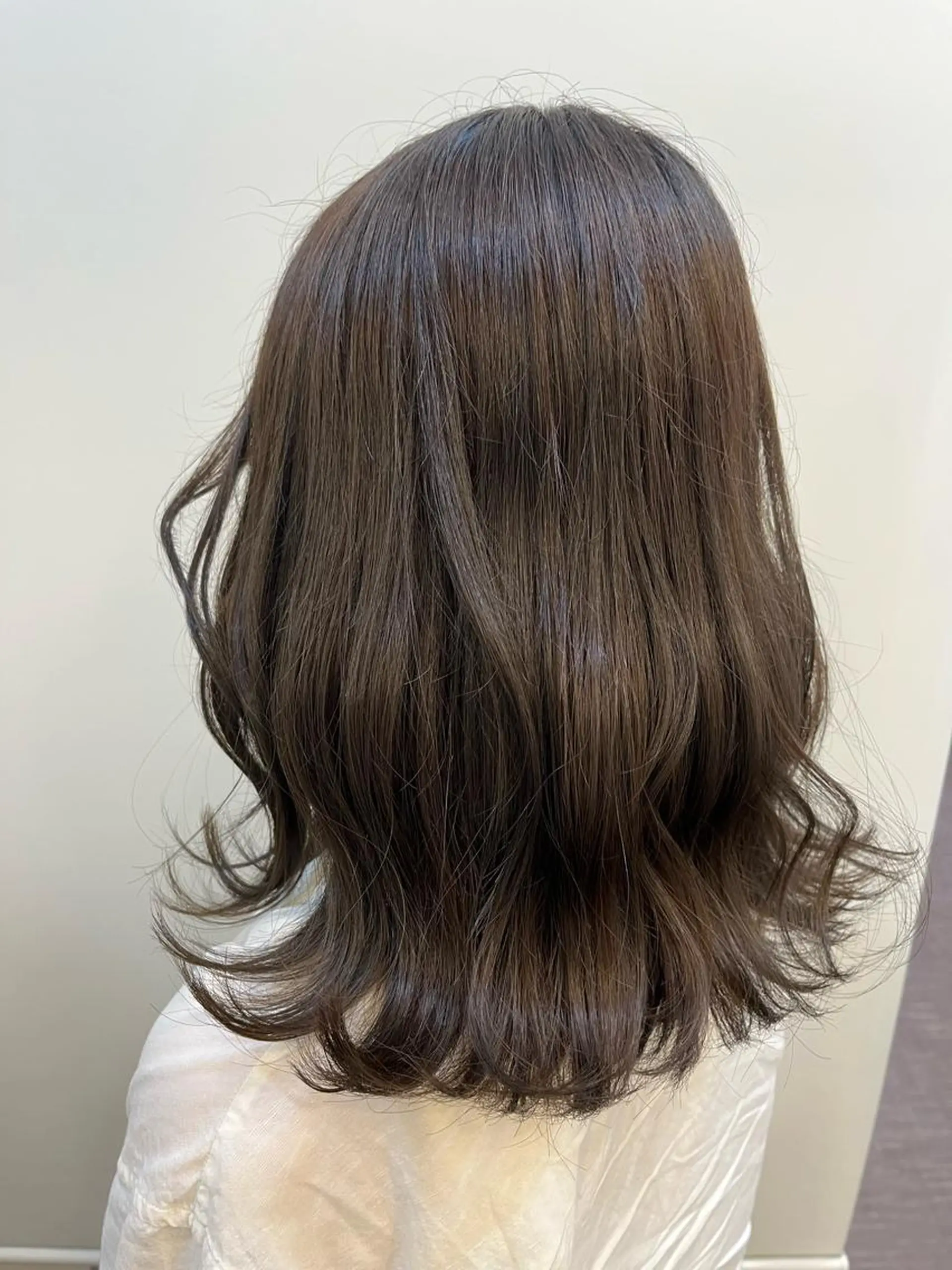 カラー カット ヘアカラー 伊藤 由妃乃のヘアスタイル