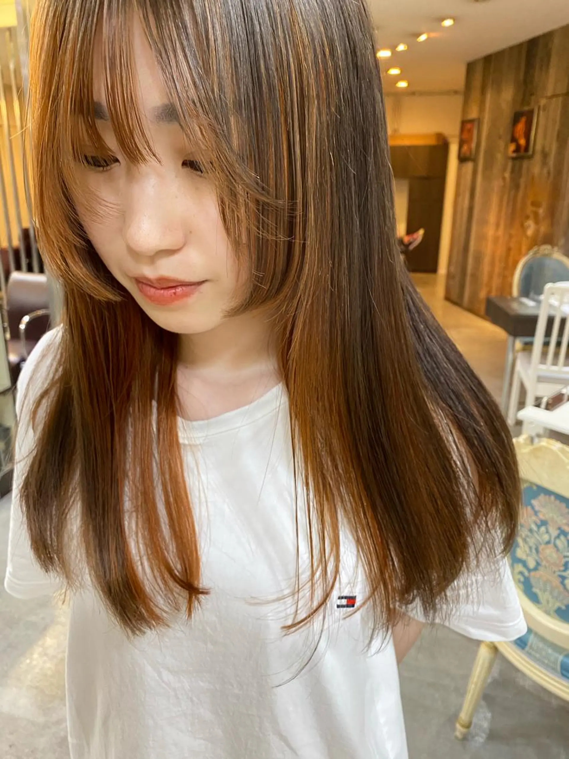 セミロング カラー パーマ ヘアアレンジ メンズ キッズ ネイル mana 暖色カラーカットのヘアスタイル