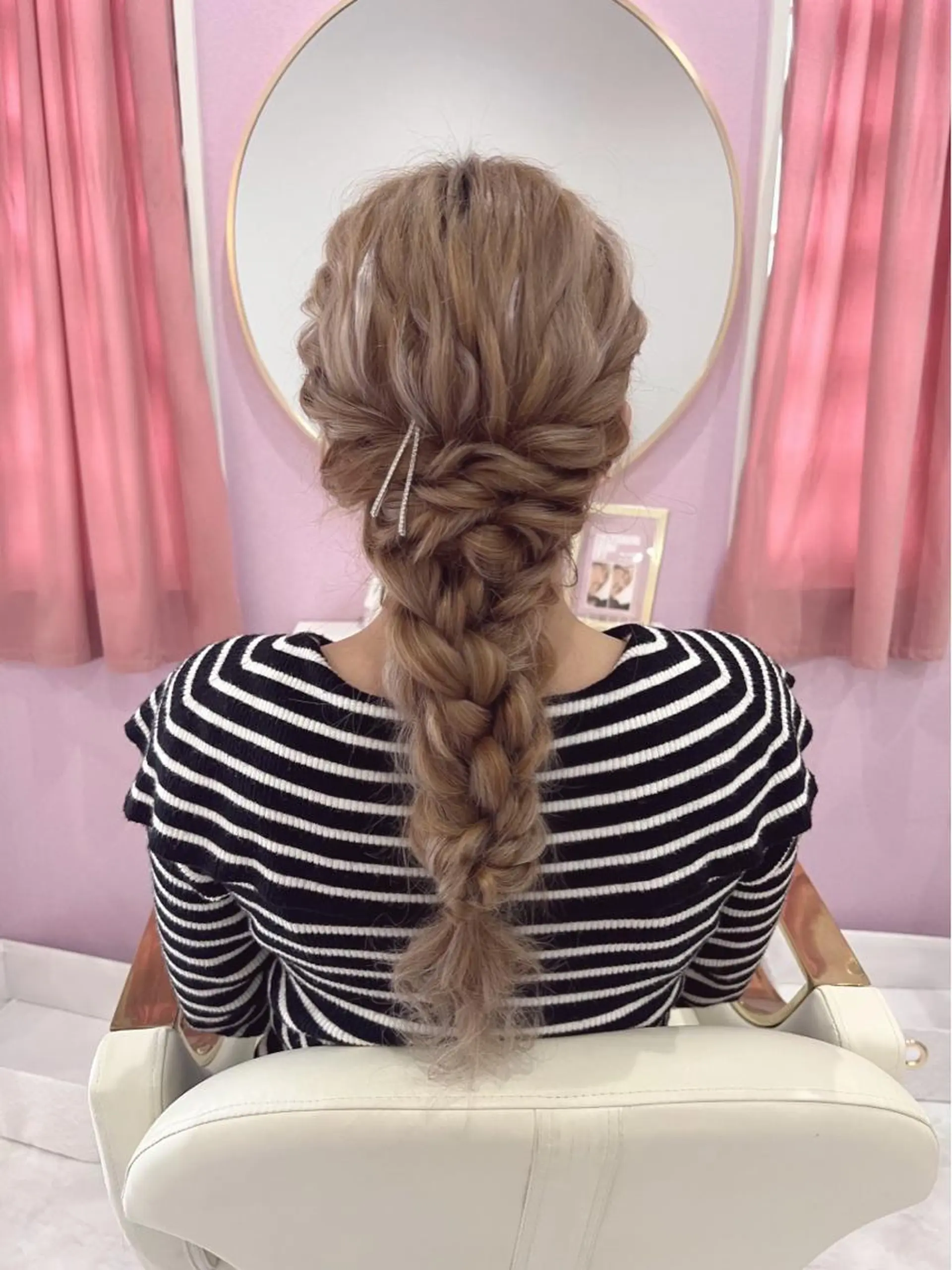 ロング ヘアアレンジ Bellmée Akemiのヘアスタイル