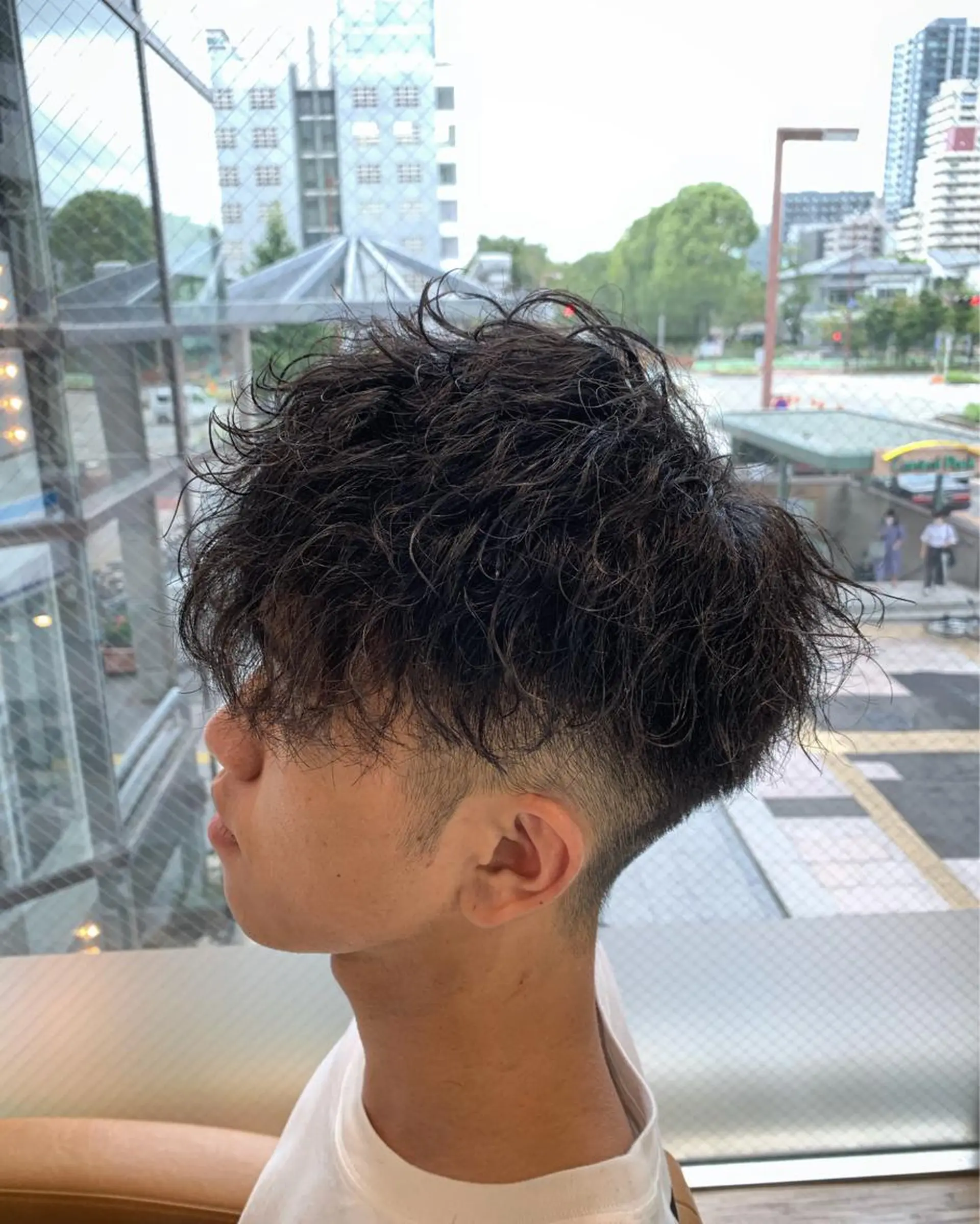 ショート パーマ メンズ 刈り上げ ショートヘア カット パーマ トリートメント 🔥Mackey🔥 メンズ特化型美容師のヘアスタイル