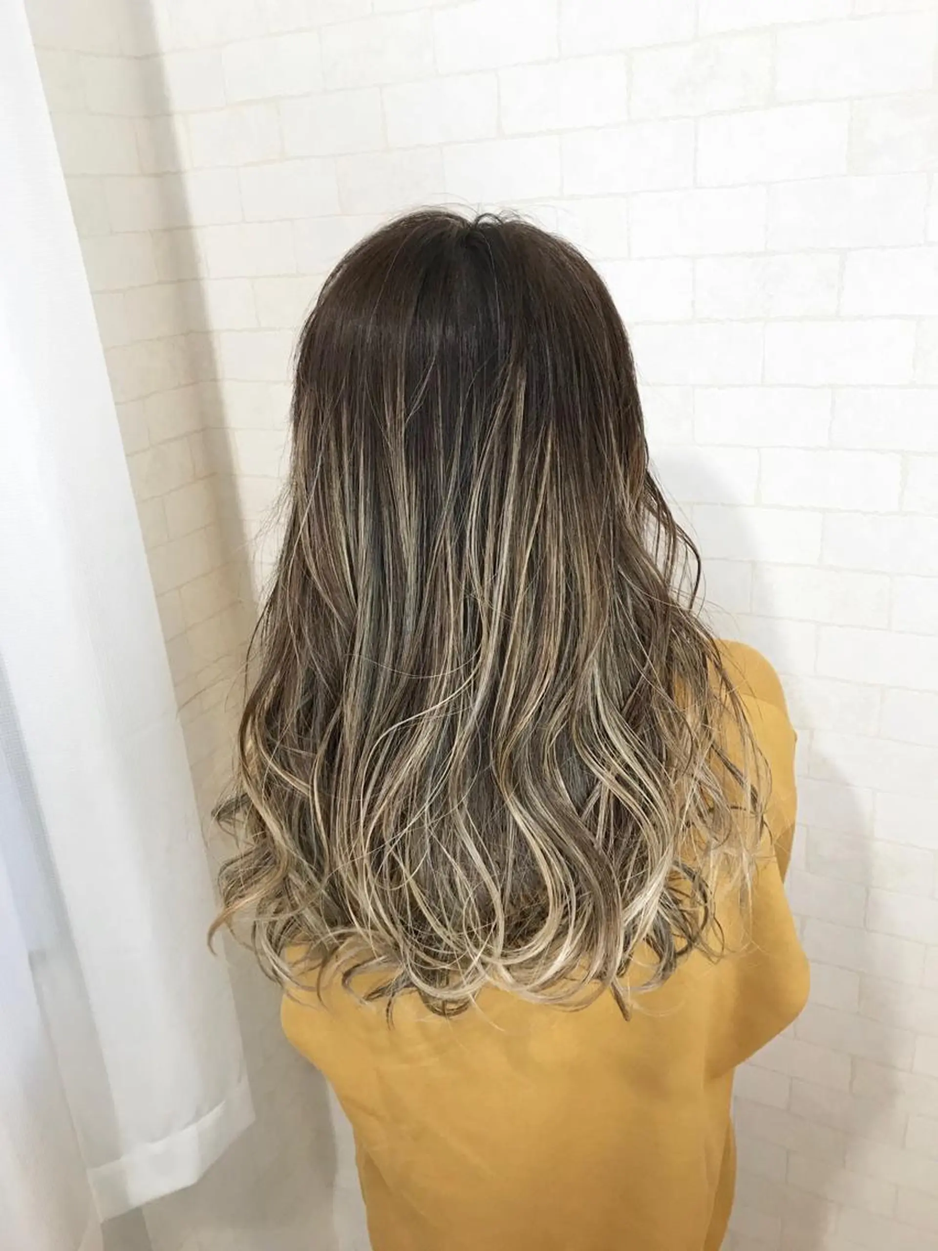 ロング カラー 神野 雅樹のヘアスタイル