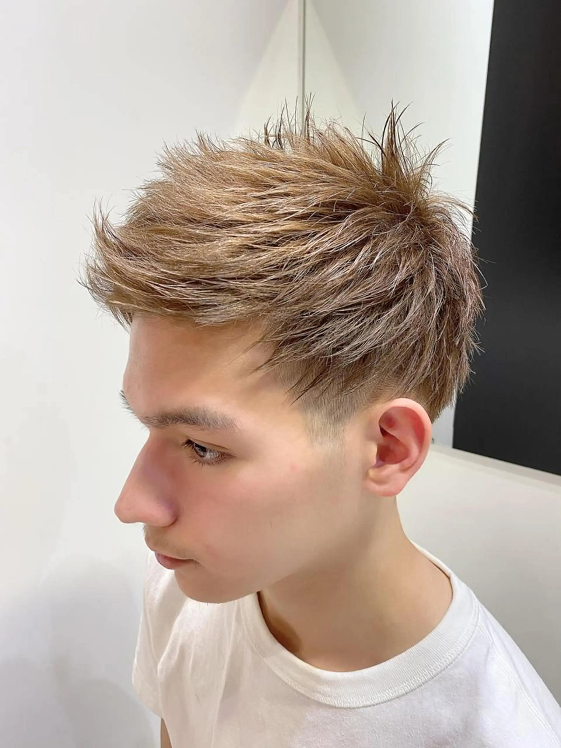 ショート カラー キッズ メンズ ヘアアレンジ パーマ マツエク・マツパ ネイル lore下北沢 Officialのヘアスタイル