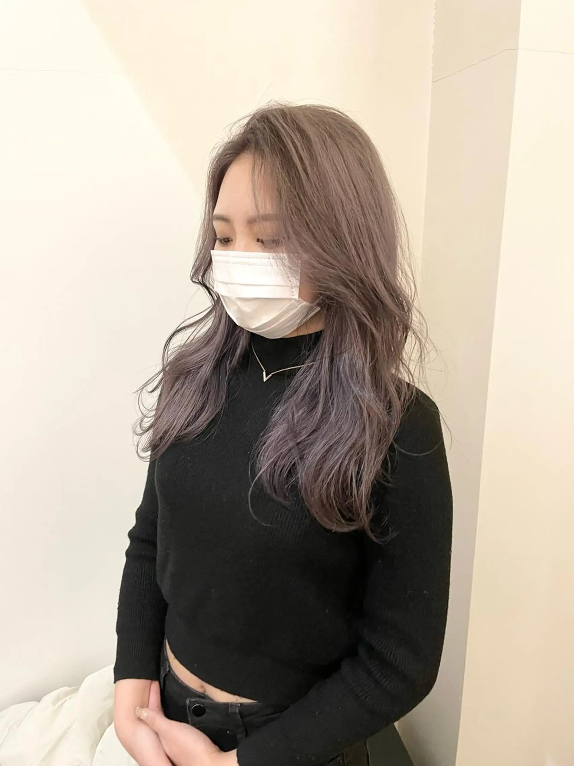 ロング カラー グレージュ カット ヘアカラー トリートメント ダメージレスブリーチ HIROSHIのヘアスタイル