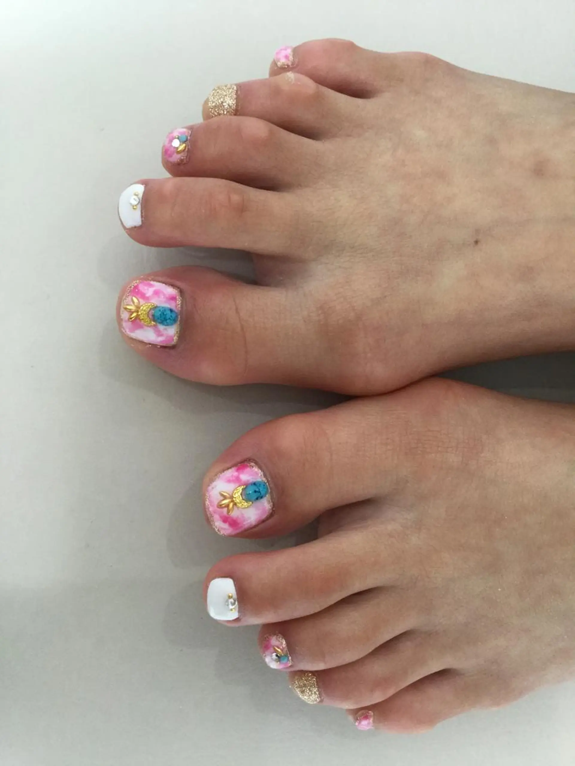 ネイル 💎🐰 saki. m 🐰💎のネイルデザイン