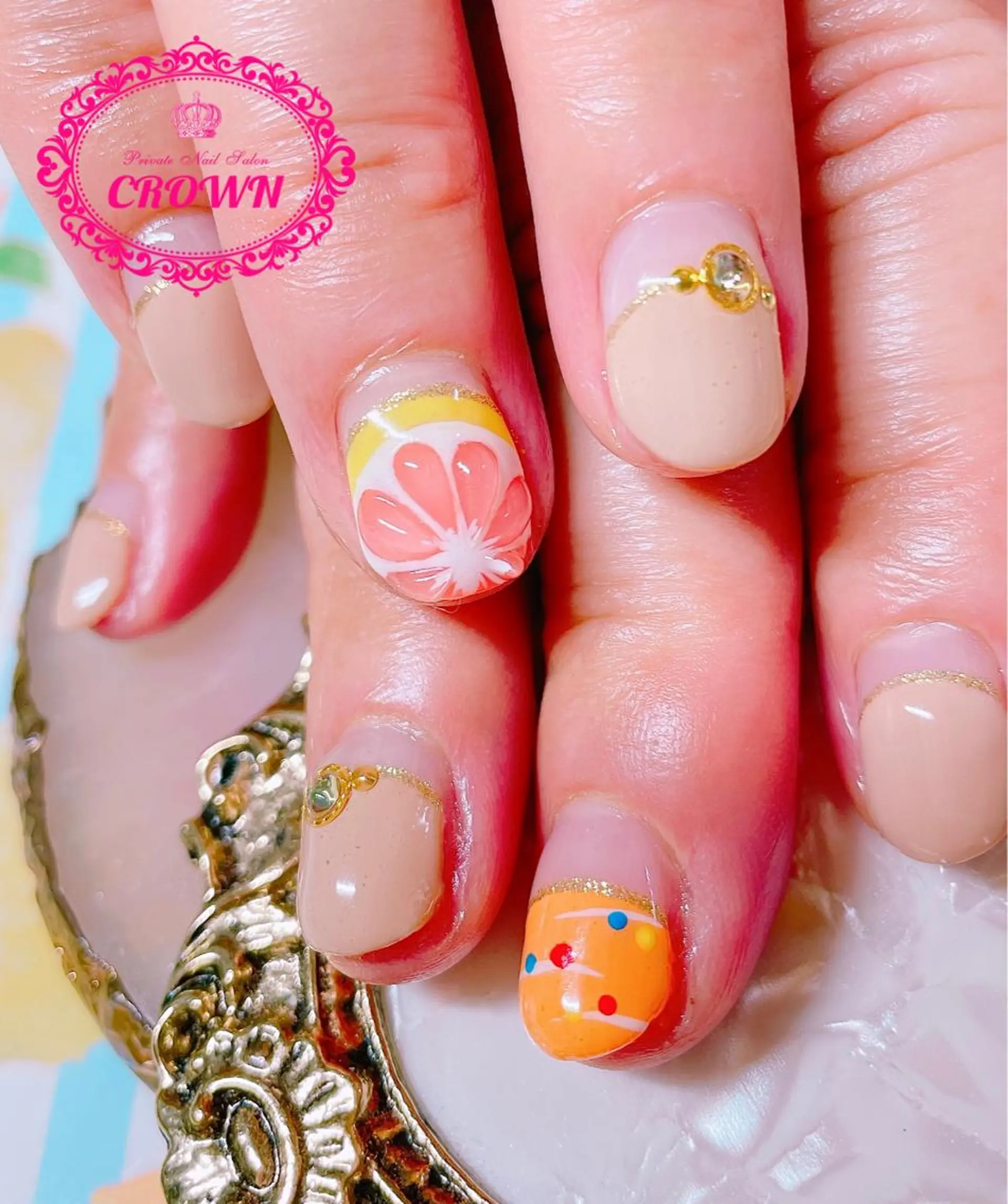 ネイル CROWN プライベートサロンのネイルデザイン