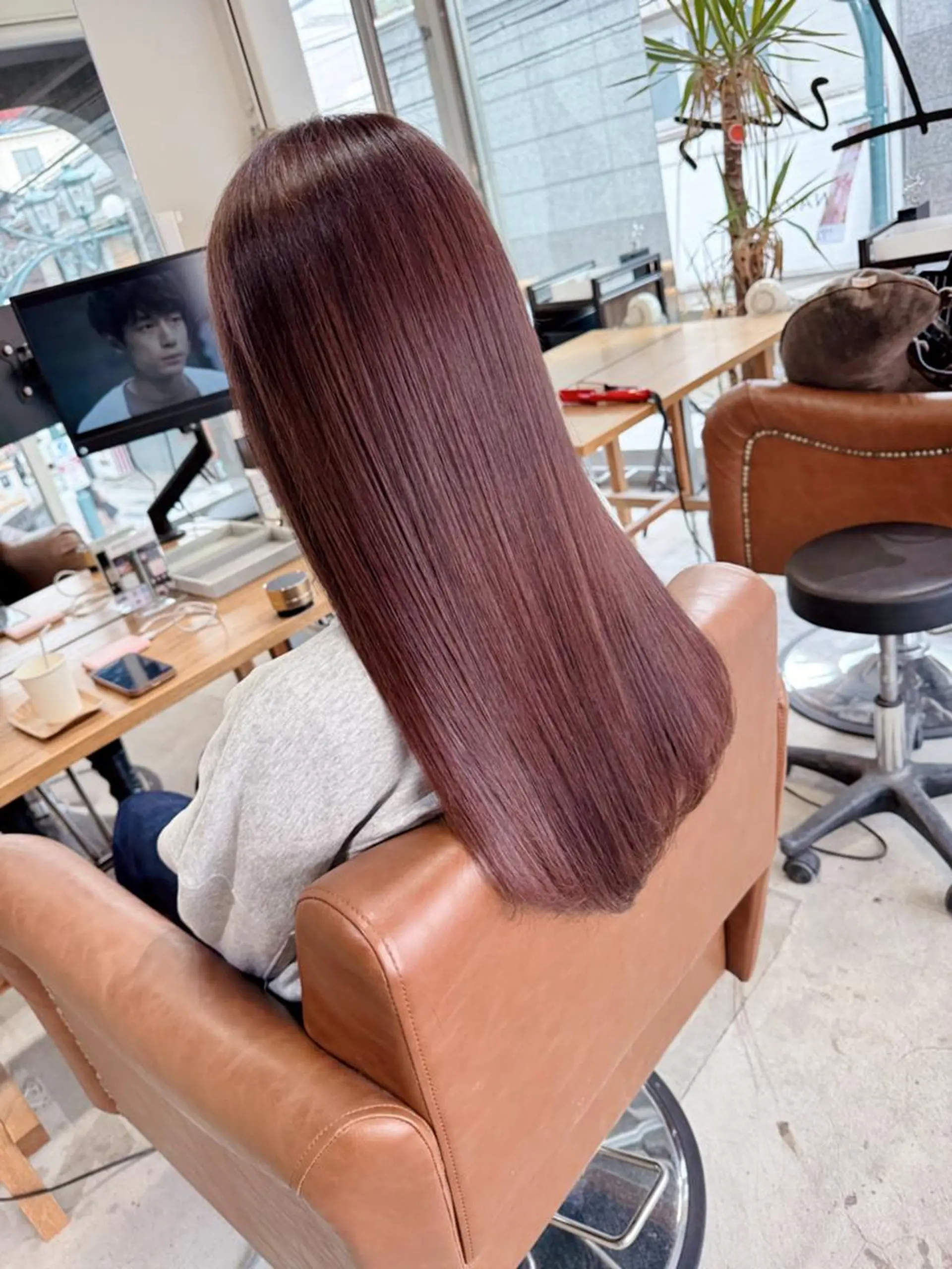 セミロング 髪質改善美髪特化 ルイス奈良のヘアスタイル